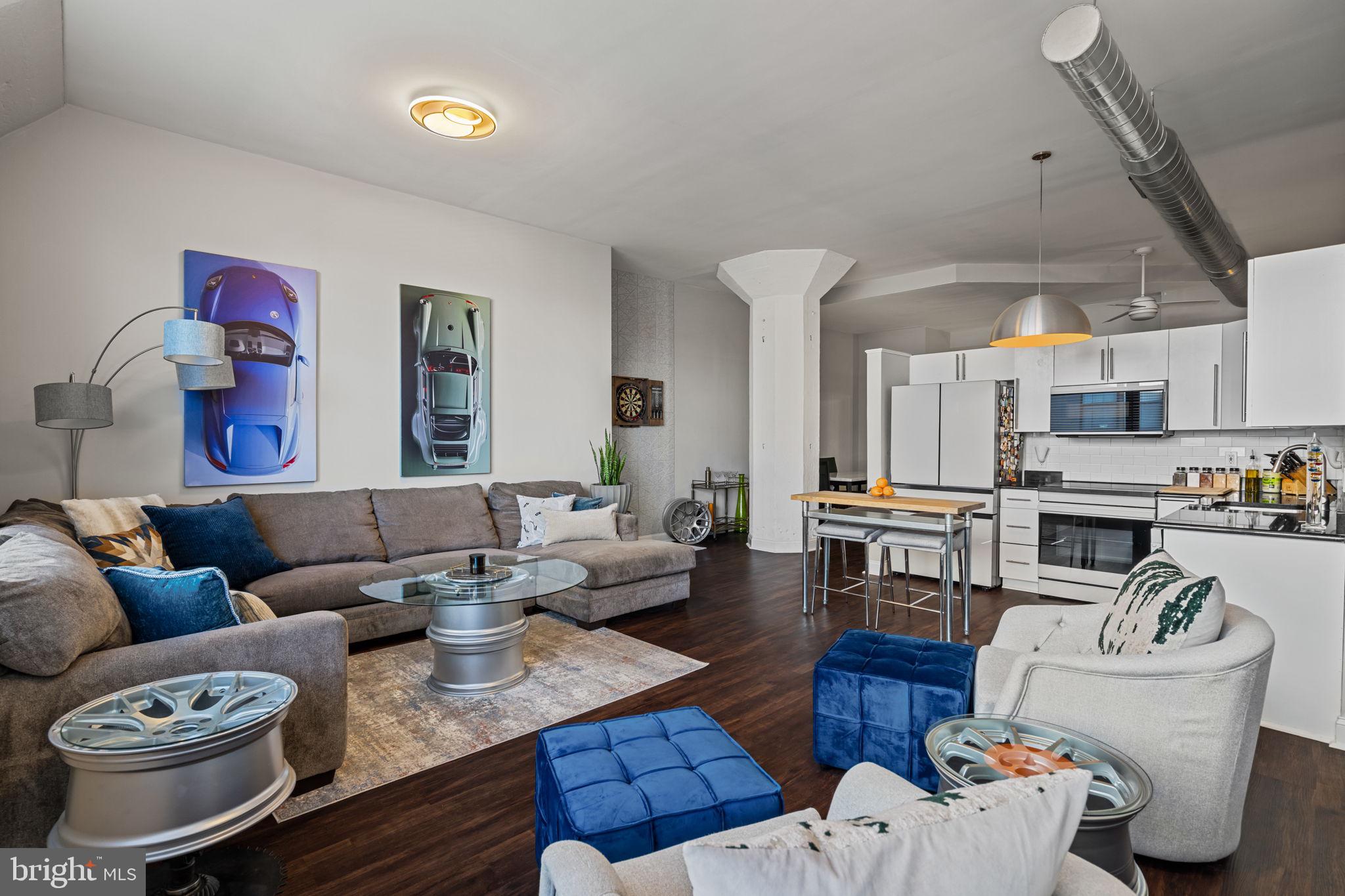 AVENUE OF THE ARTS - Residential