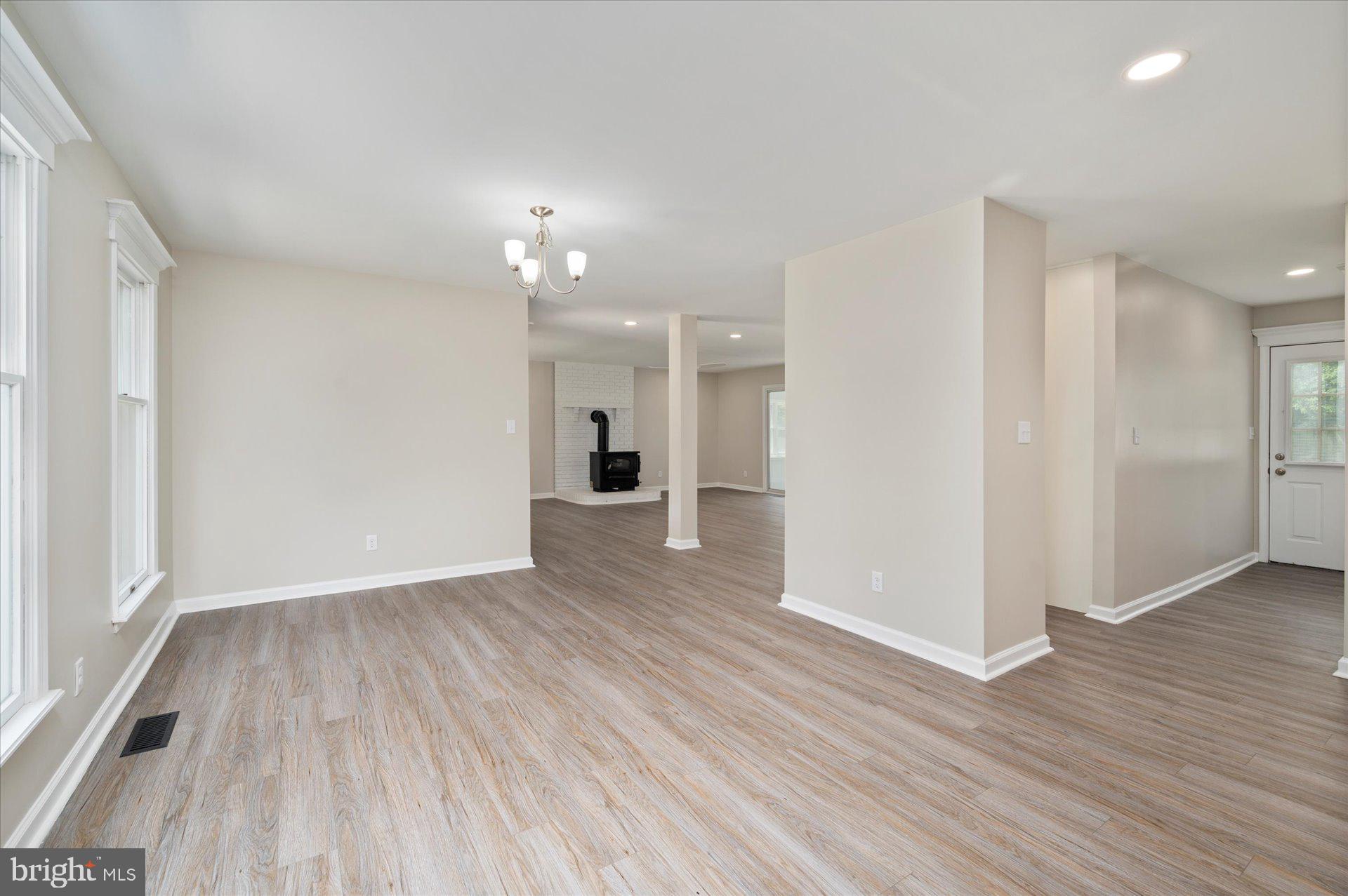 NOTTINGHAM WOODS - Residential