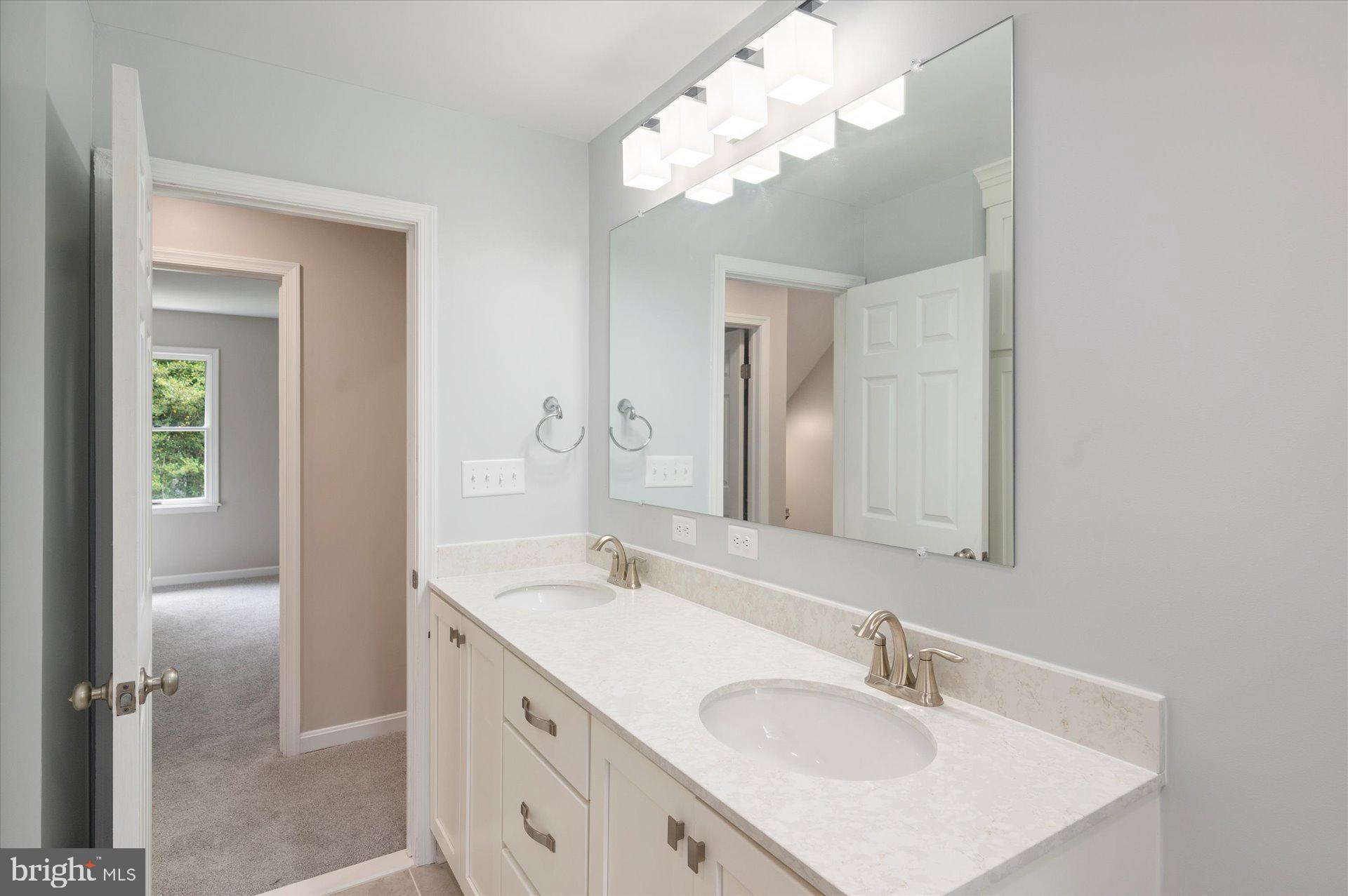 NOTTINGHAM WOODS - Residential