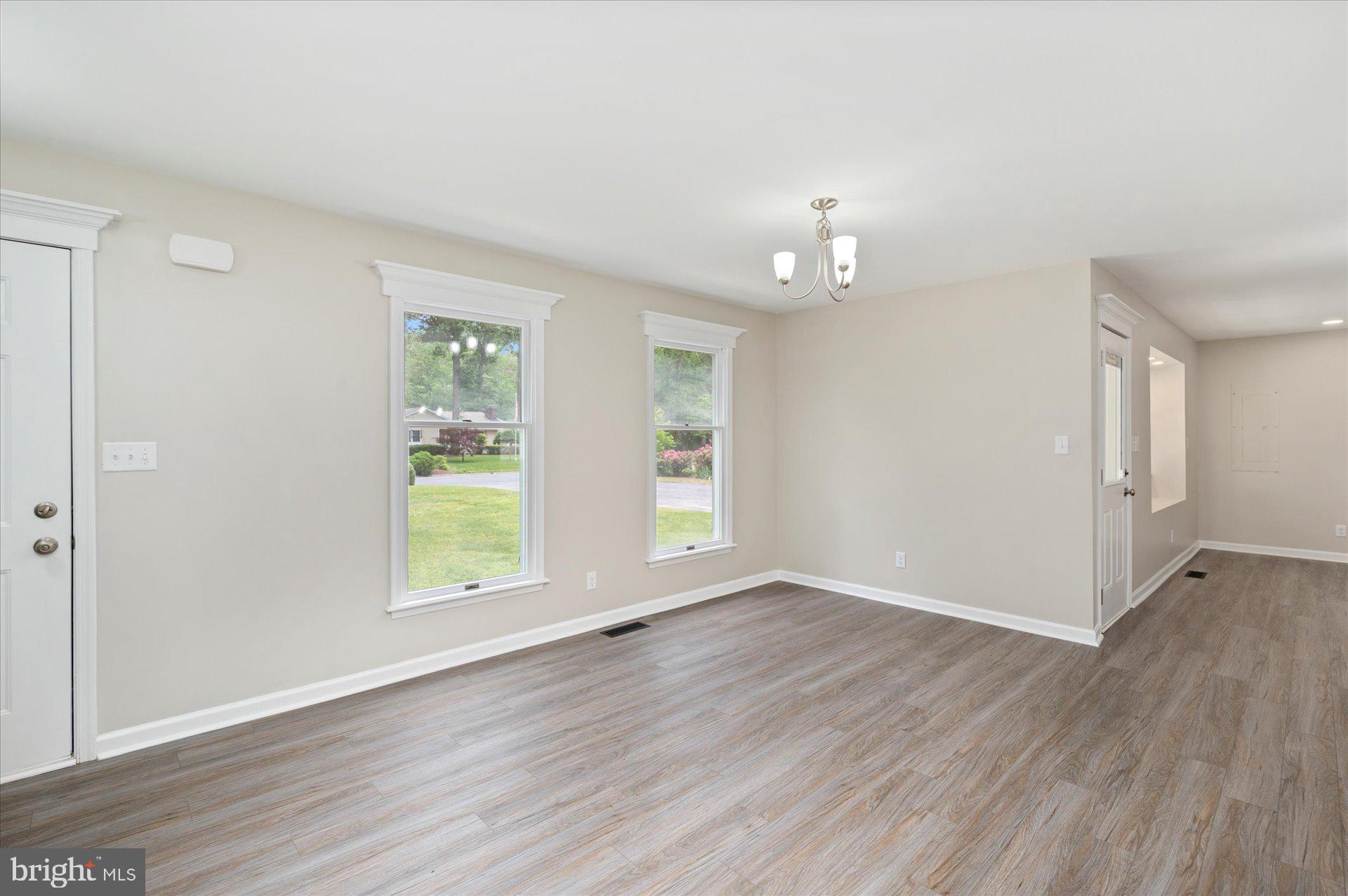 NOTTINGHAM WOODS - Residential