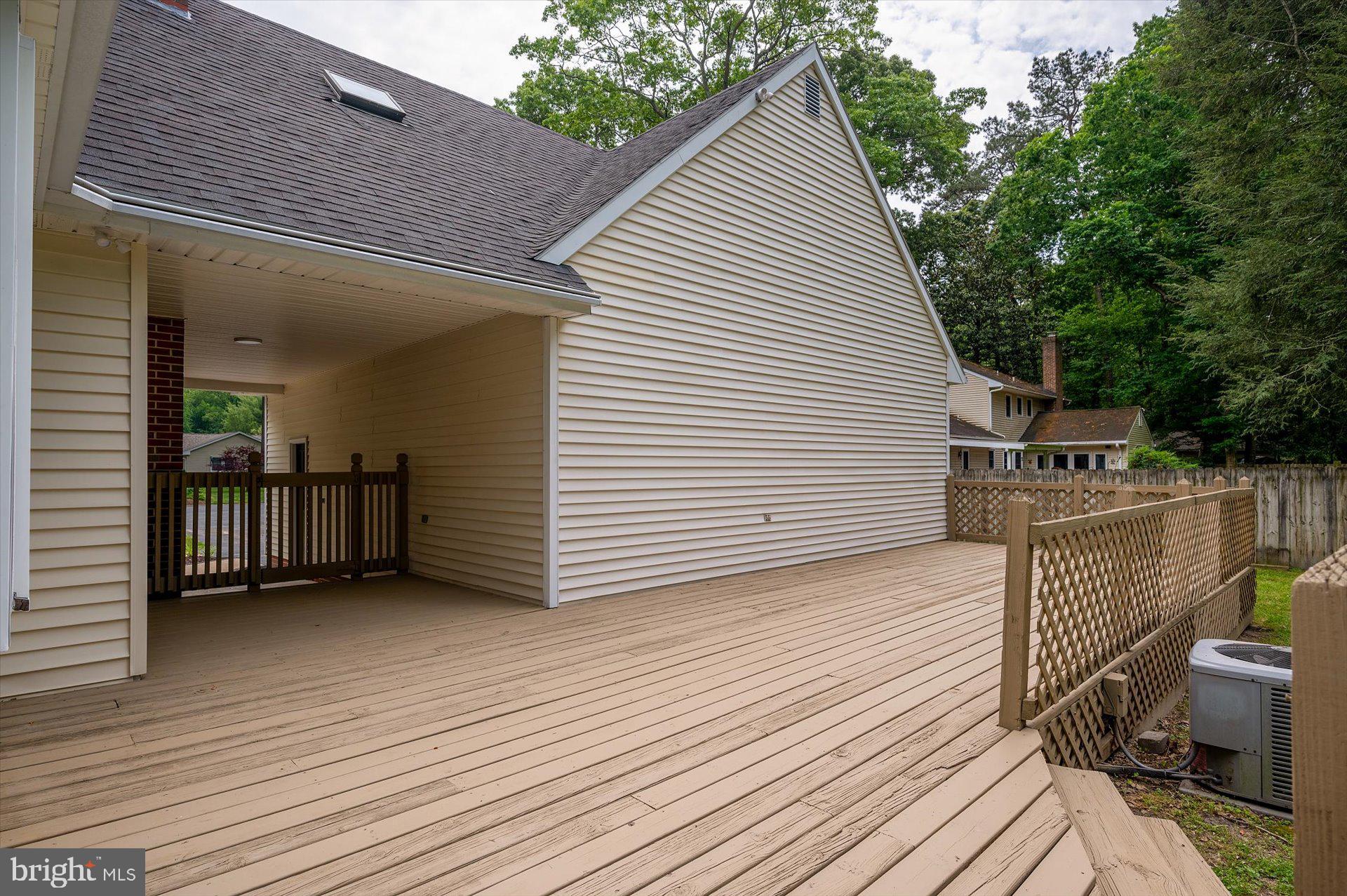 NOTTINGHAM WOODS - Residential