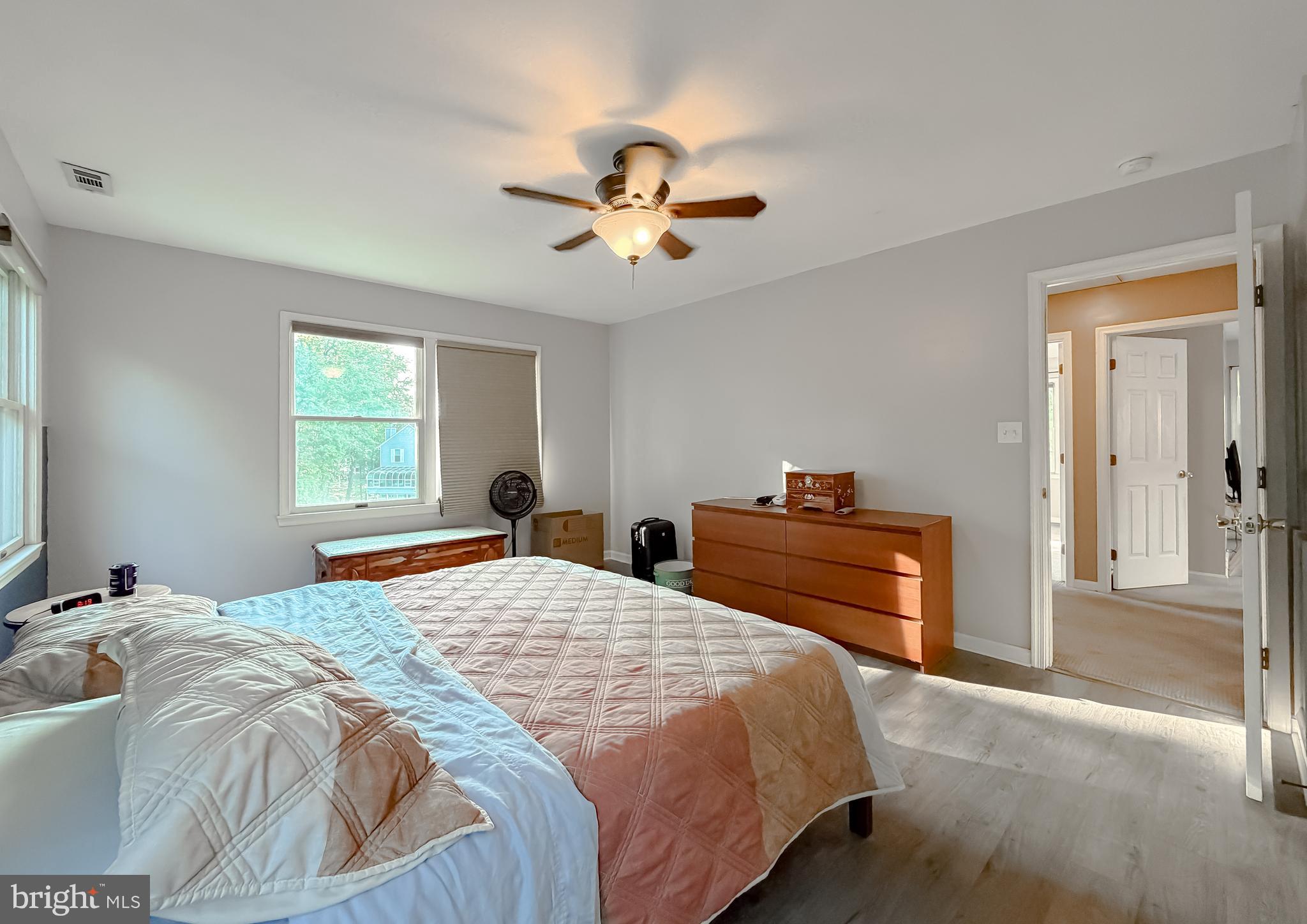 TWIN COVE - Residential