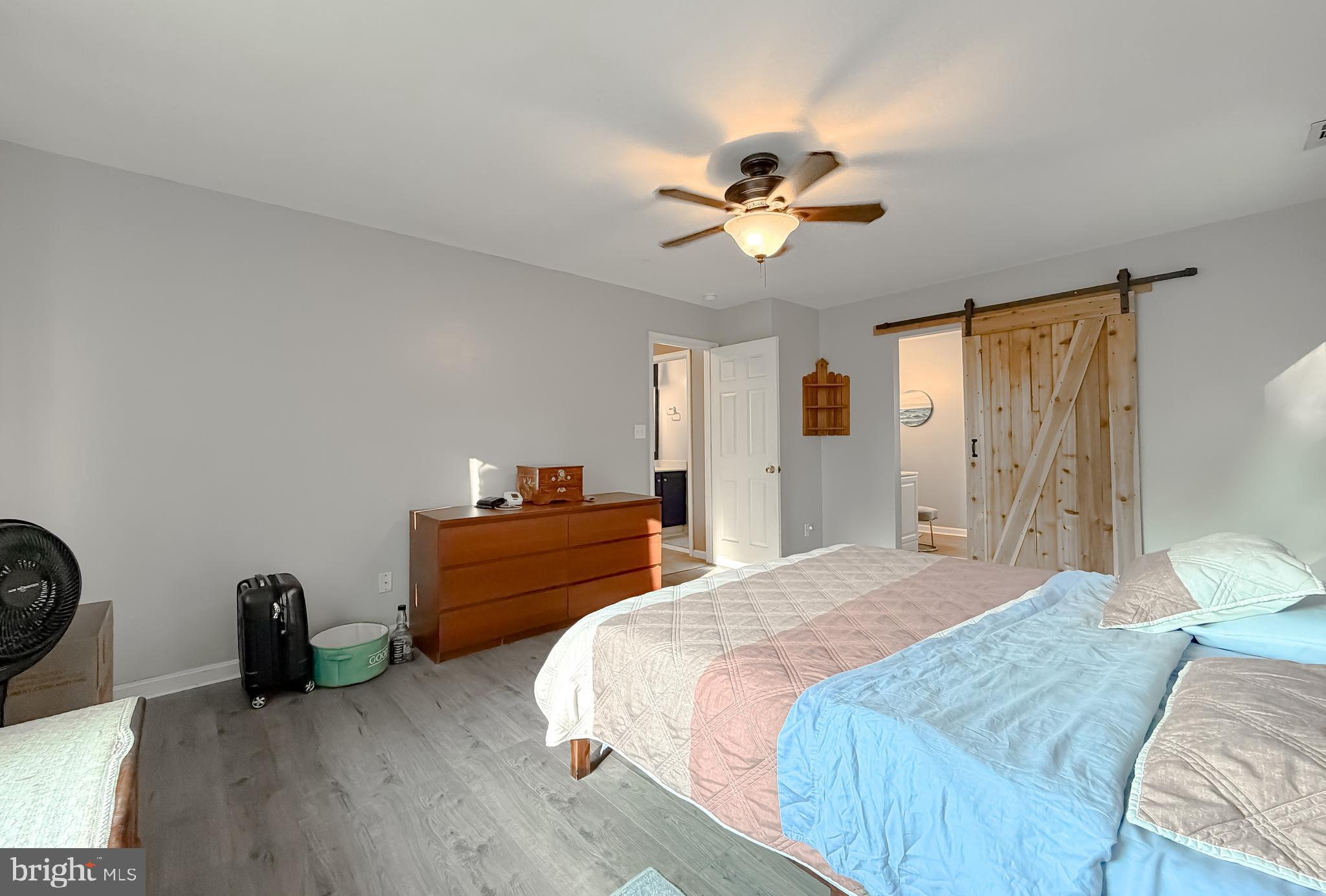 TWIN COVE - Residential