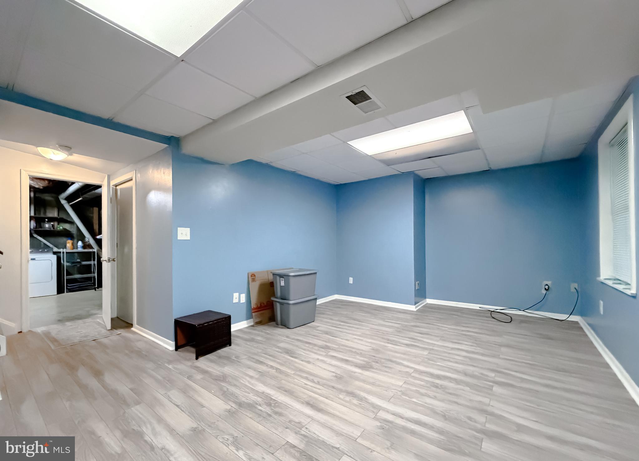 TWIN COVE - Residential