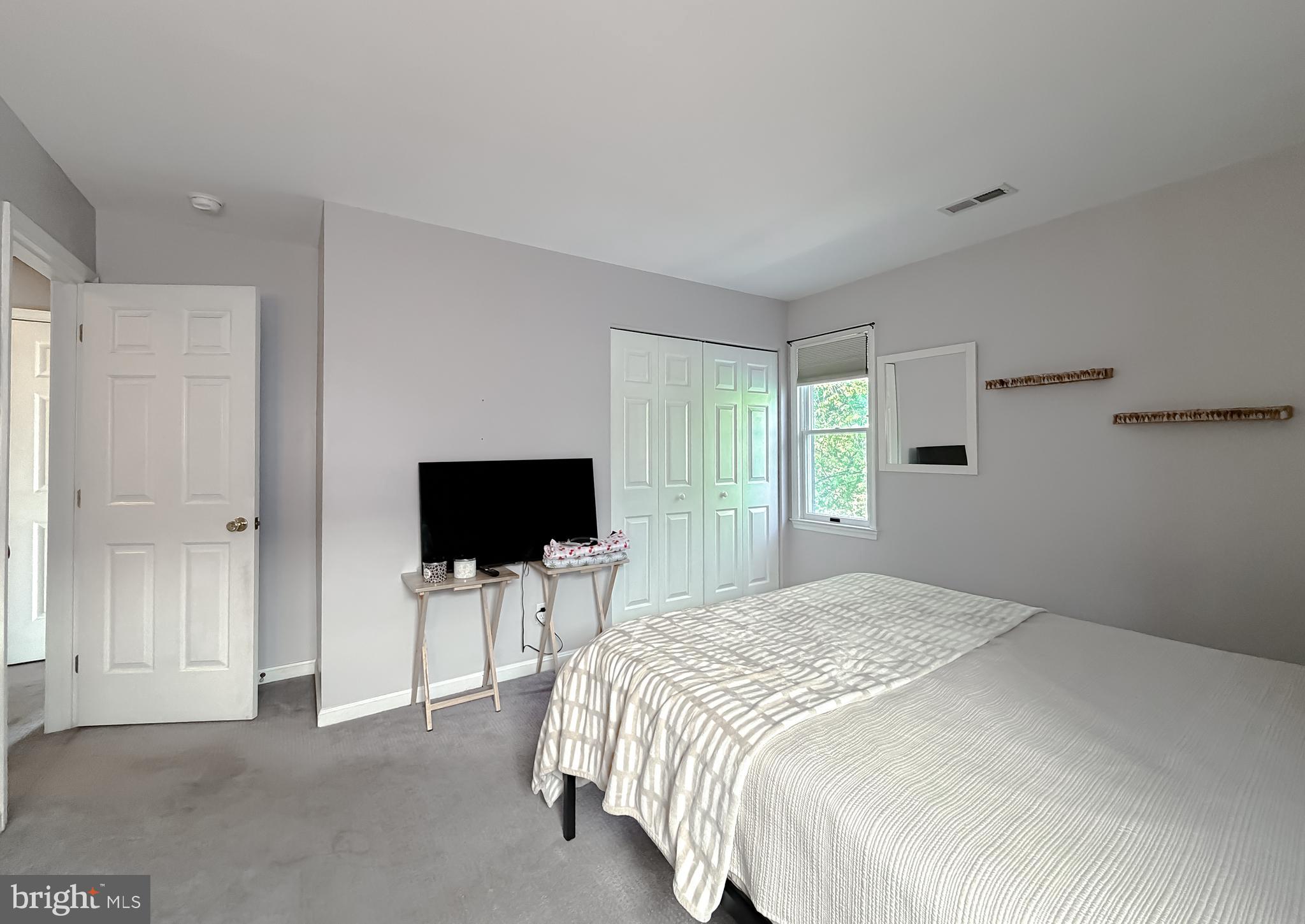 TWIN COVE - Residential