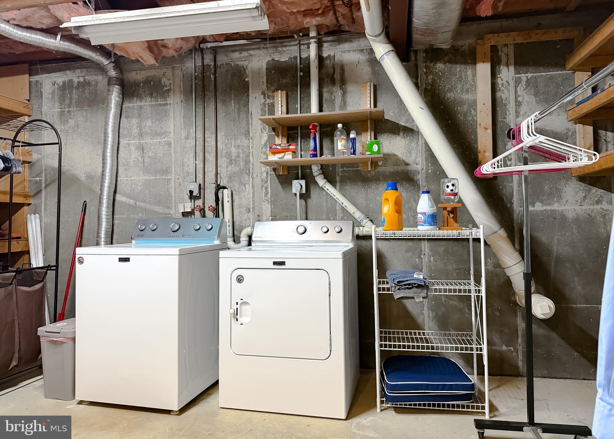 TWIN COVE - Residential