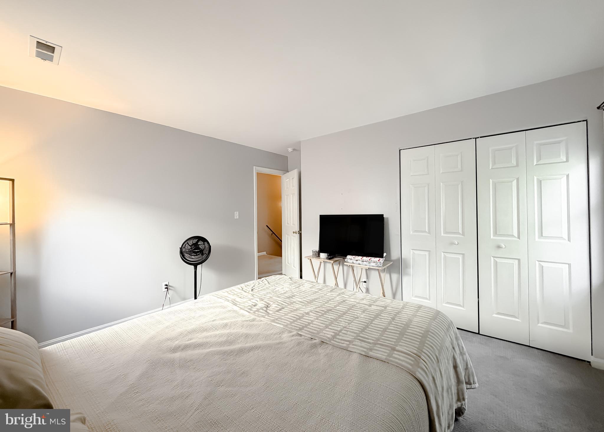 TWIN COVE - Residential