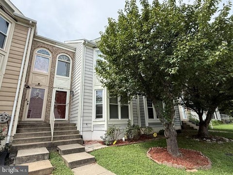 Townhouse For Sale - 21881 Shallow Rock Square<br/> STERLING, VA 20164