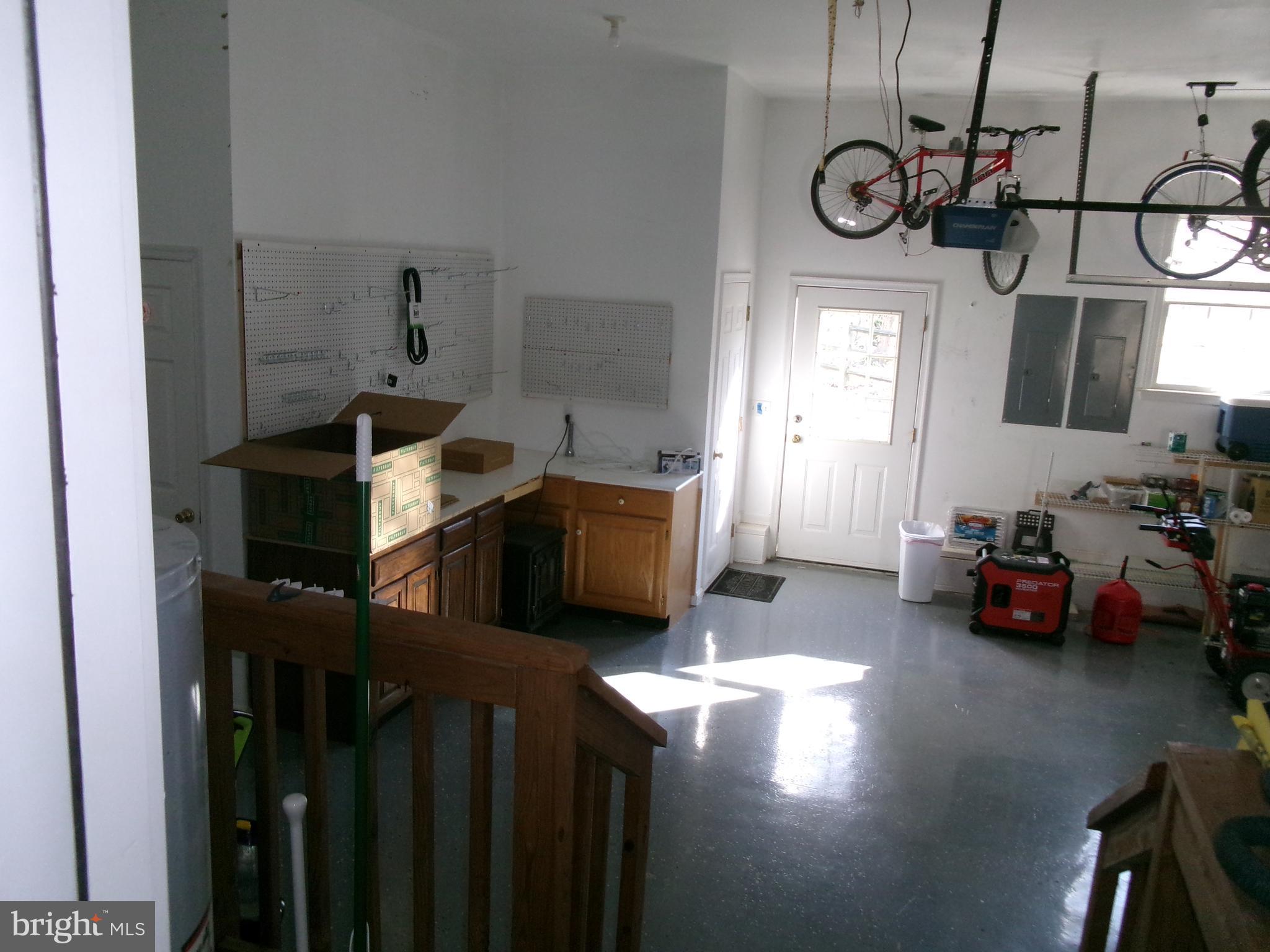 23076 LAKEVIEW DRIVE