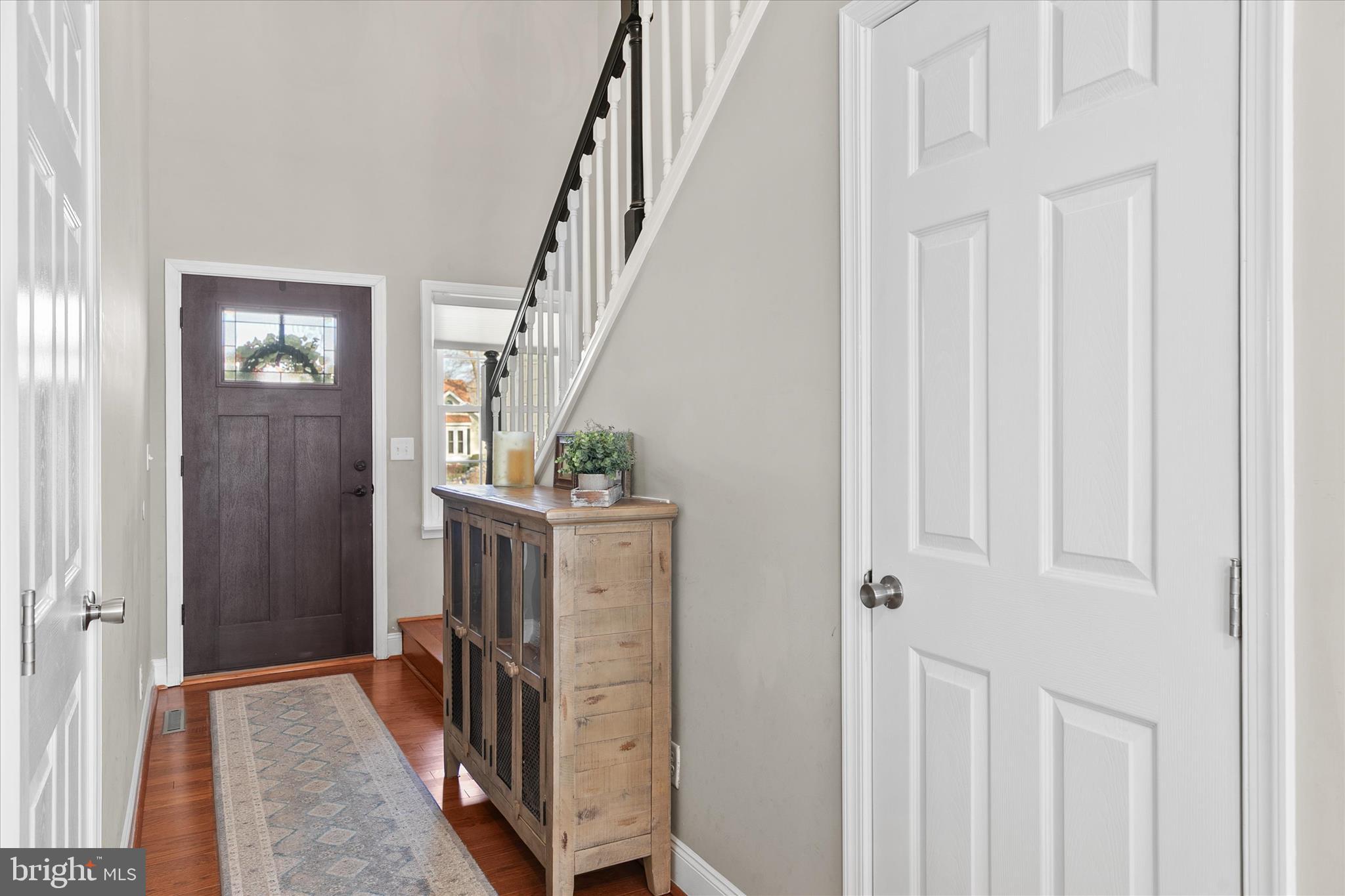 23076 LAKEVIEW DRIVE