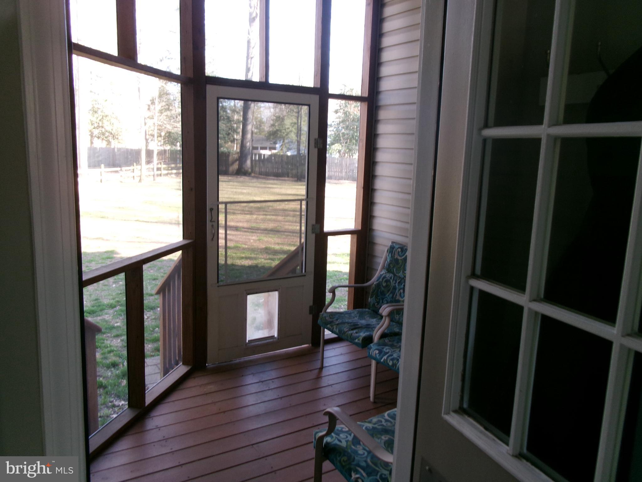 23076 LAKEVIEW DRIVE