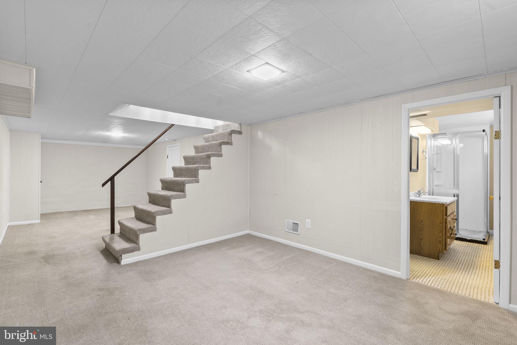 GLENMORE - Residential