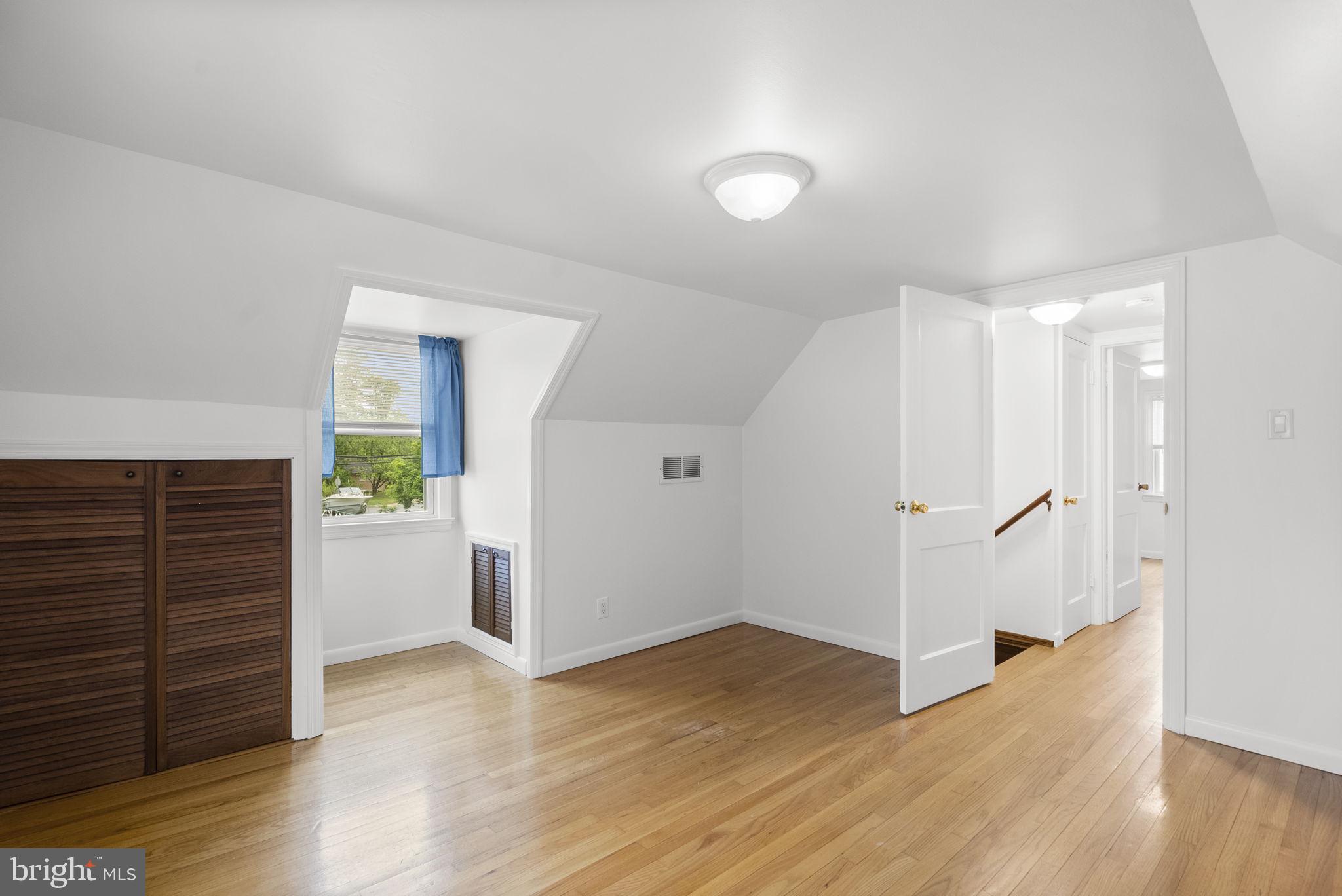GLENMORE - Residential