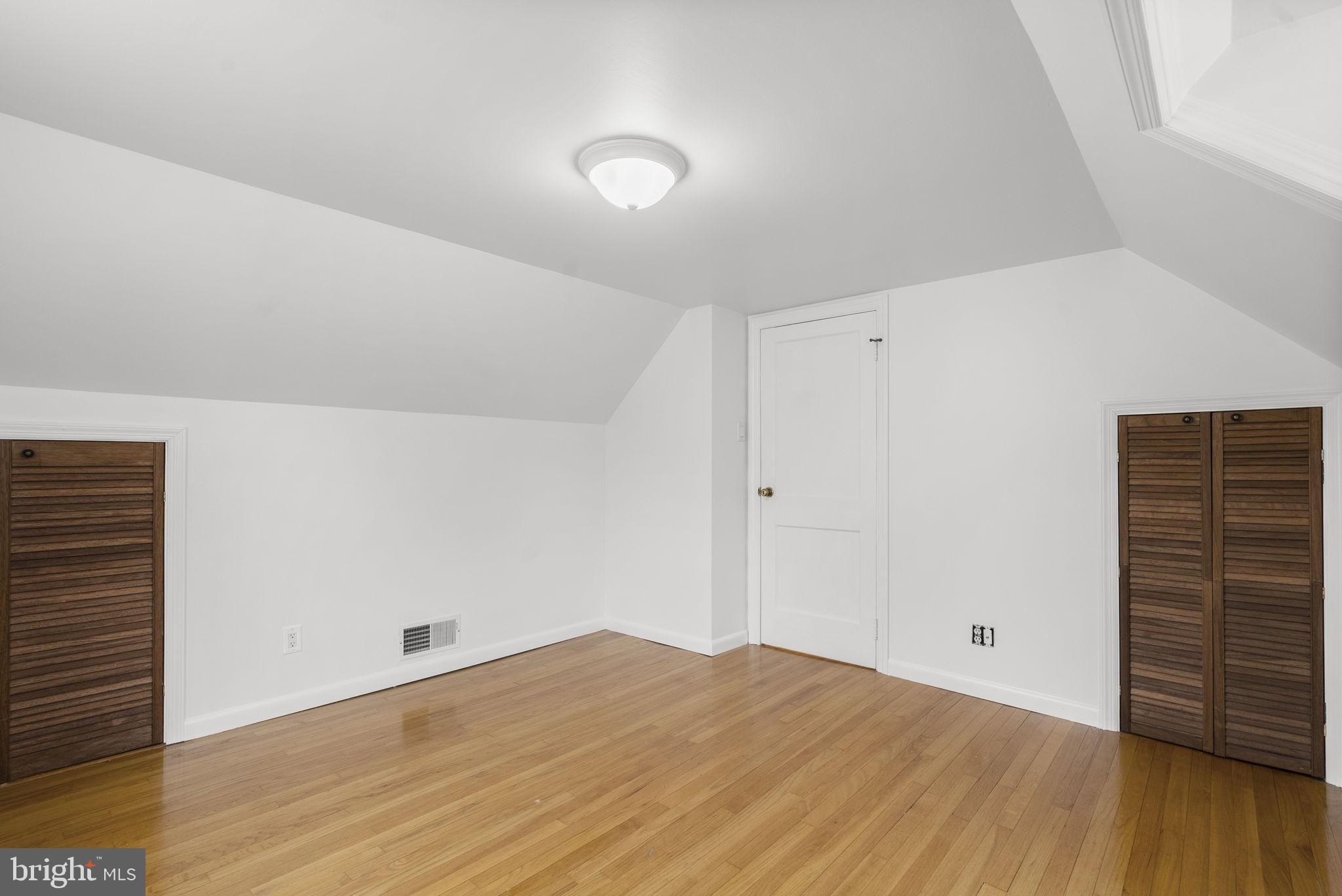 GLENMORE - Residential