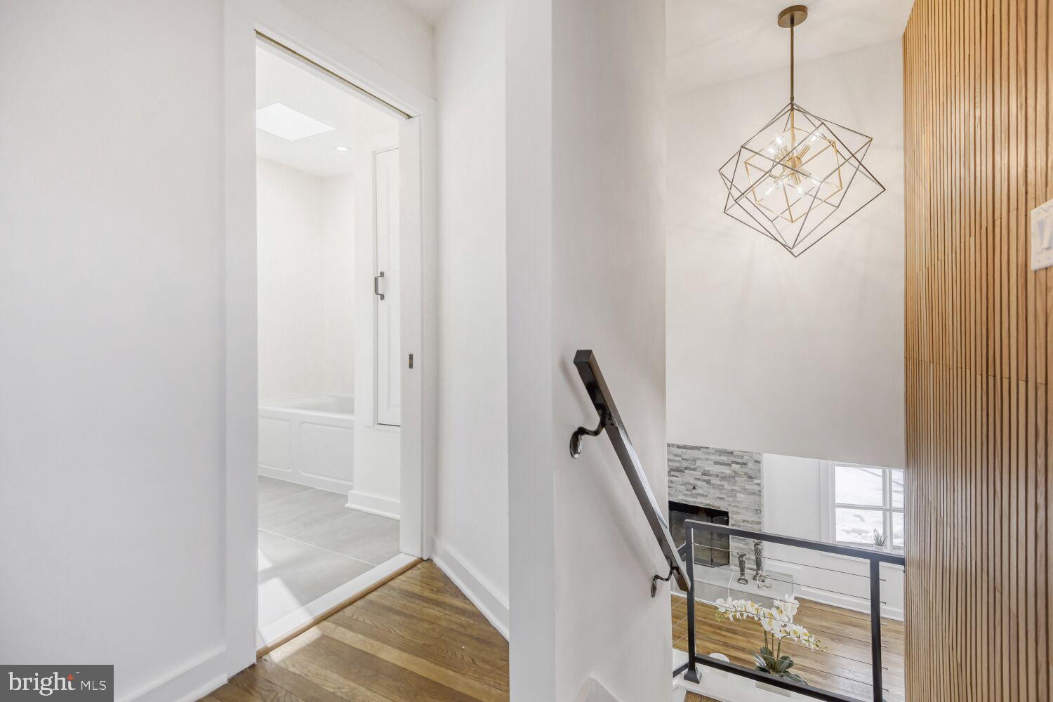 MELLINEE - Residential