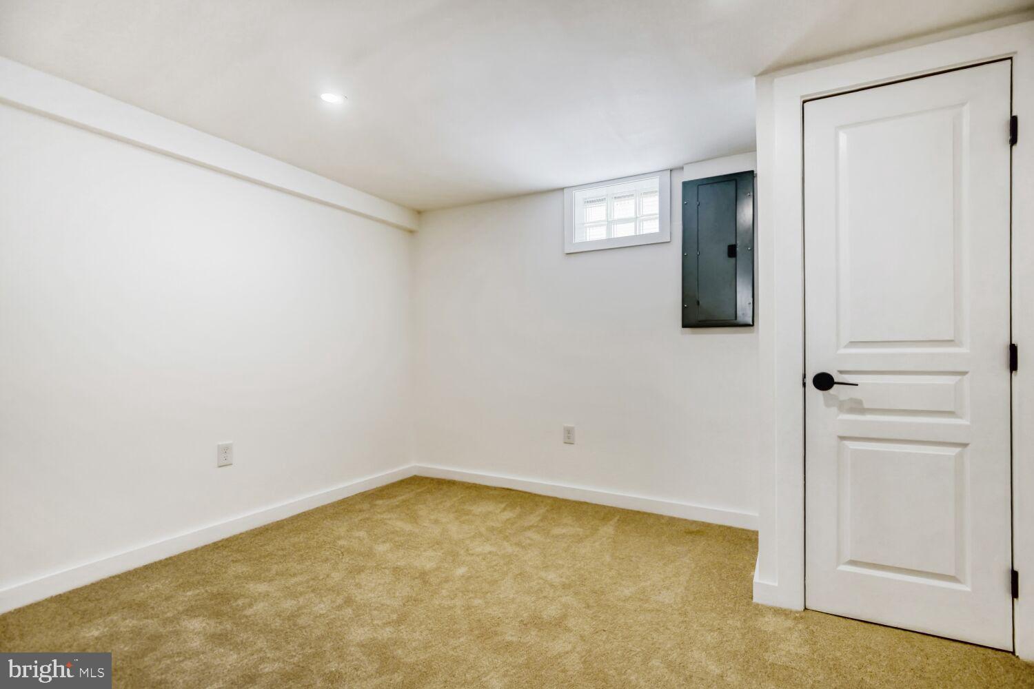 MELLINEE - Residential