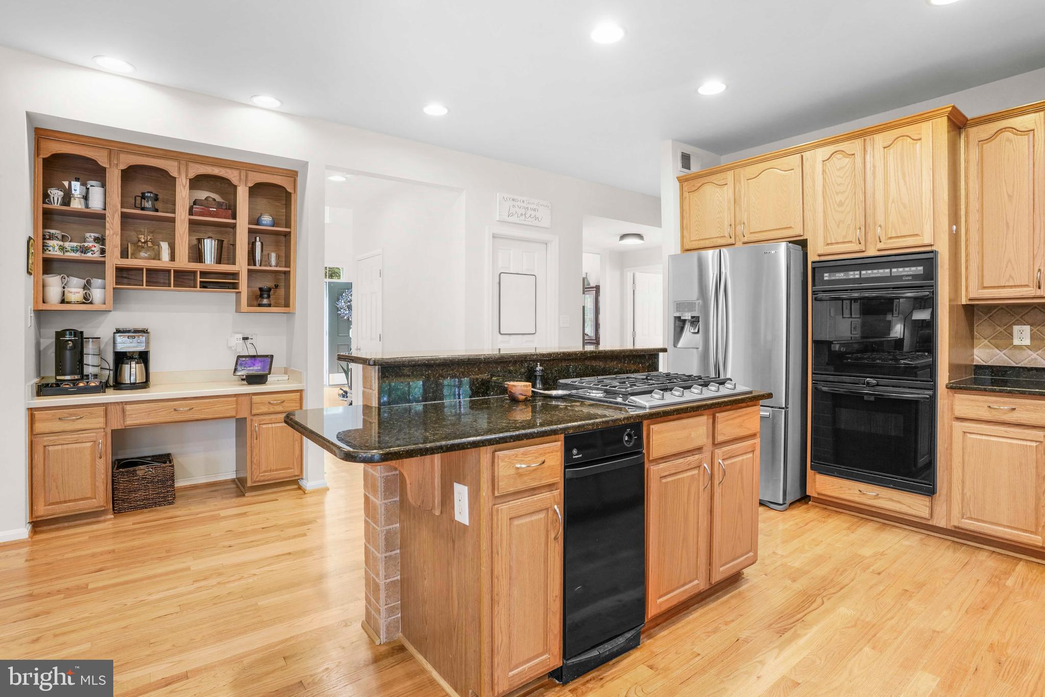 934 CROFTON VALLEY DRIVE