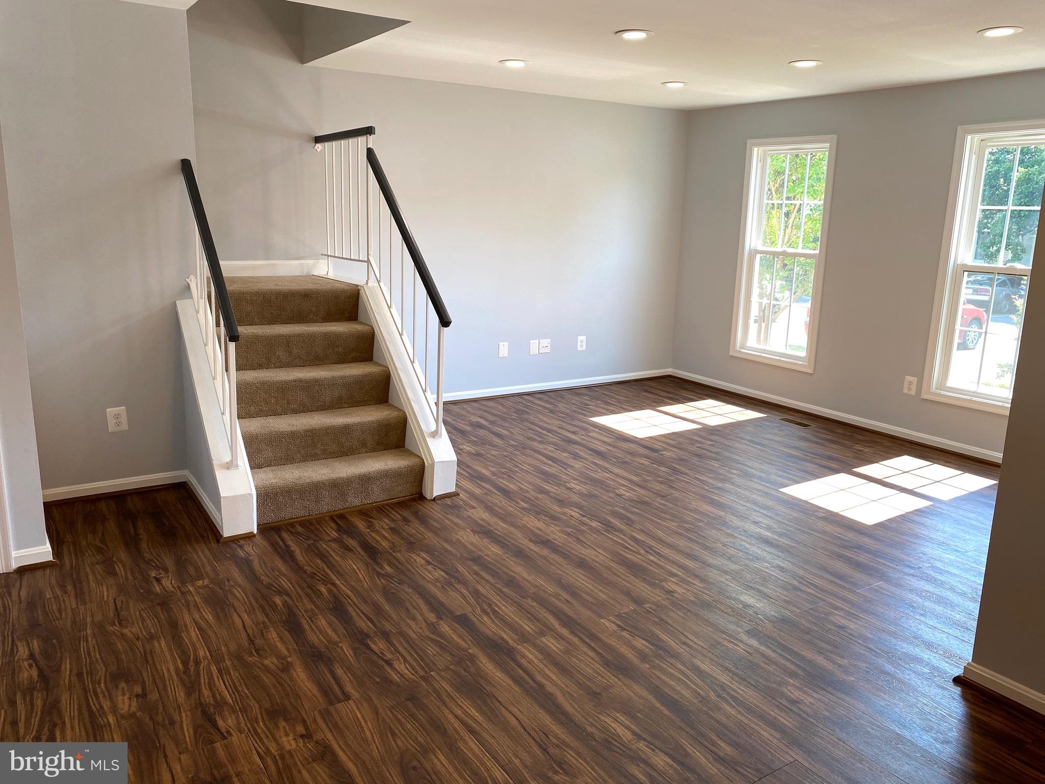 SARATOGA TOWNHOUSES - Residential Lease