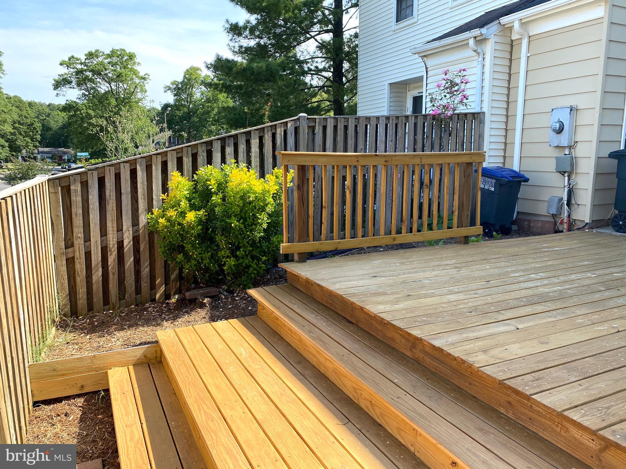 SARATOGA TOWNHOUSES - Residential Lease