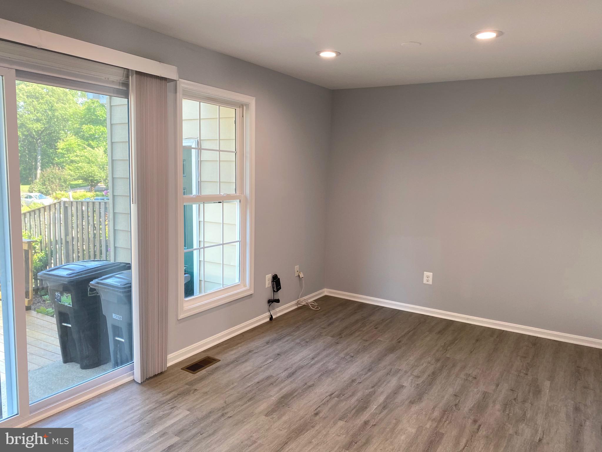 SARATOGA TOWNHOUSES - Residential Lease