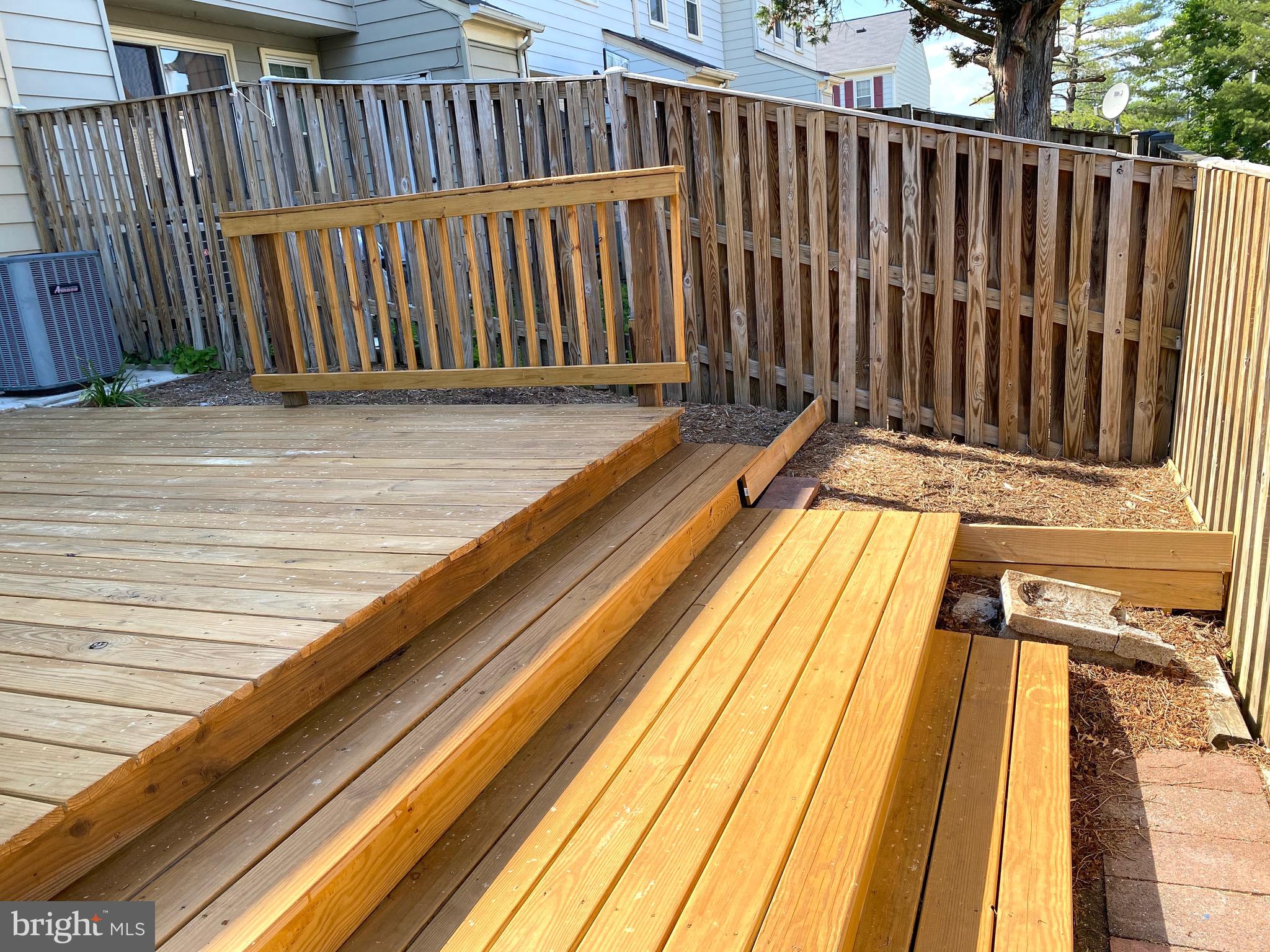 SARATOGA TOWNHOUSES - Residential Lease