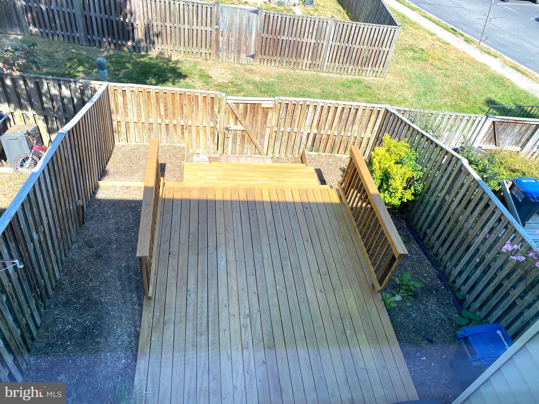 SARATOGA TOWNHOUSES - Residential Lease