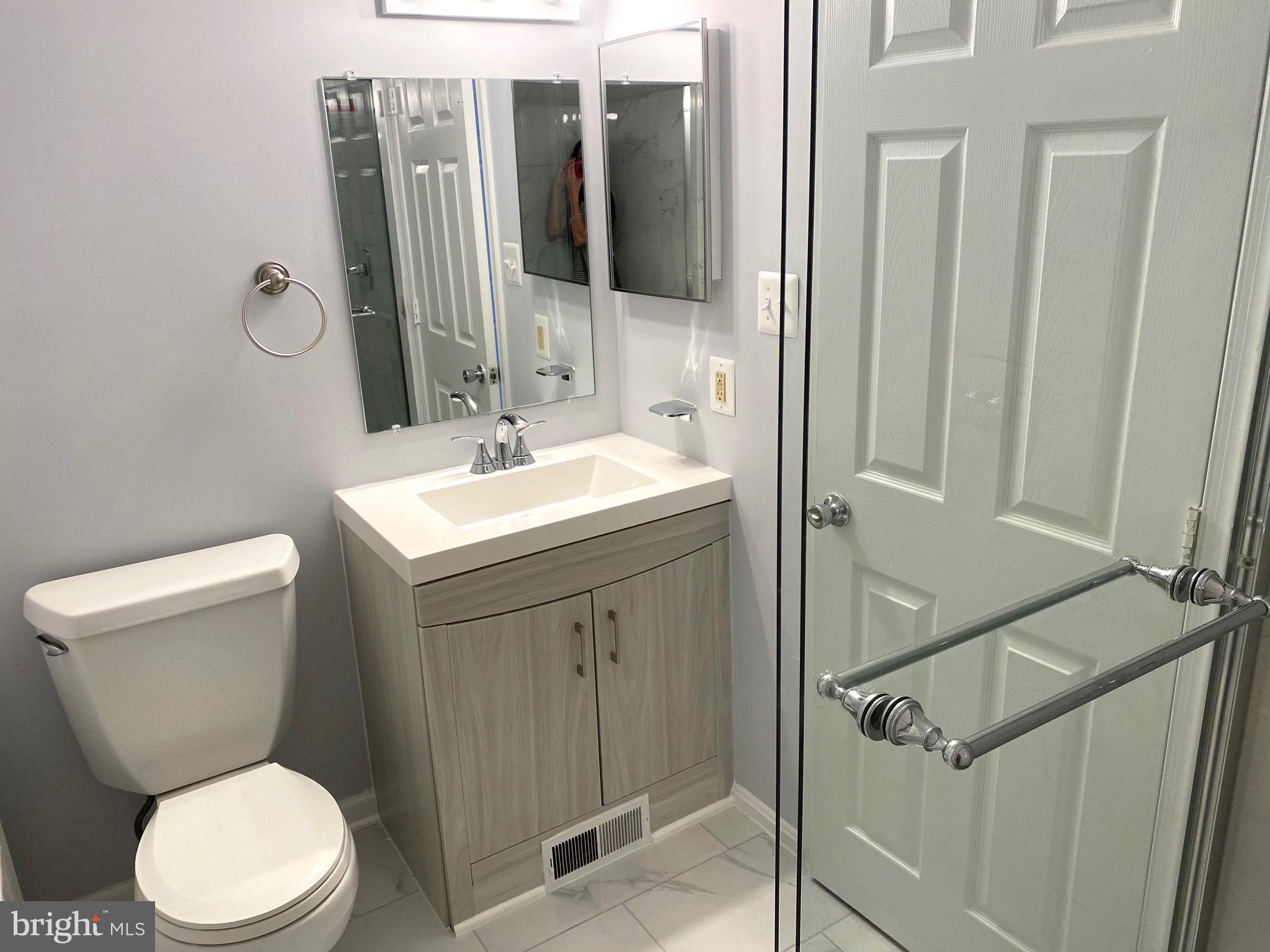 SARATOGA TOWNHOUSES - Residential Lease