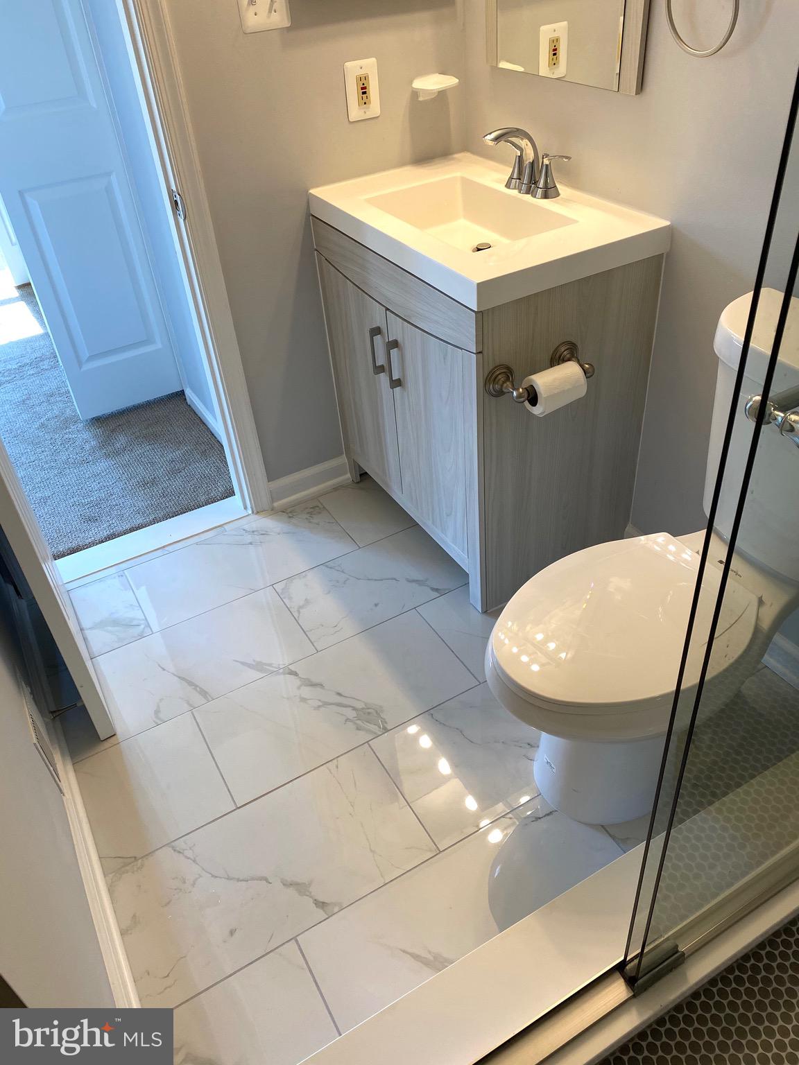 SARATOGA TOWNHOUSES - Residential Lease