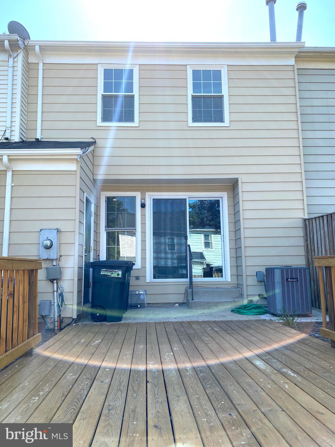 SARATOGA TOWNHOUSES - Residential Lease