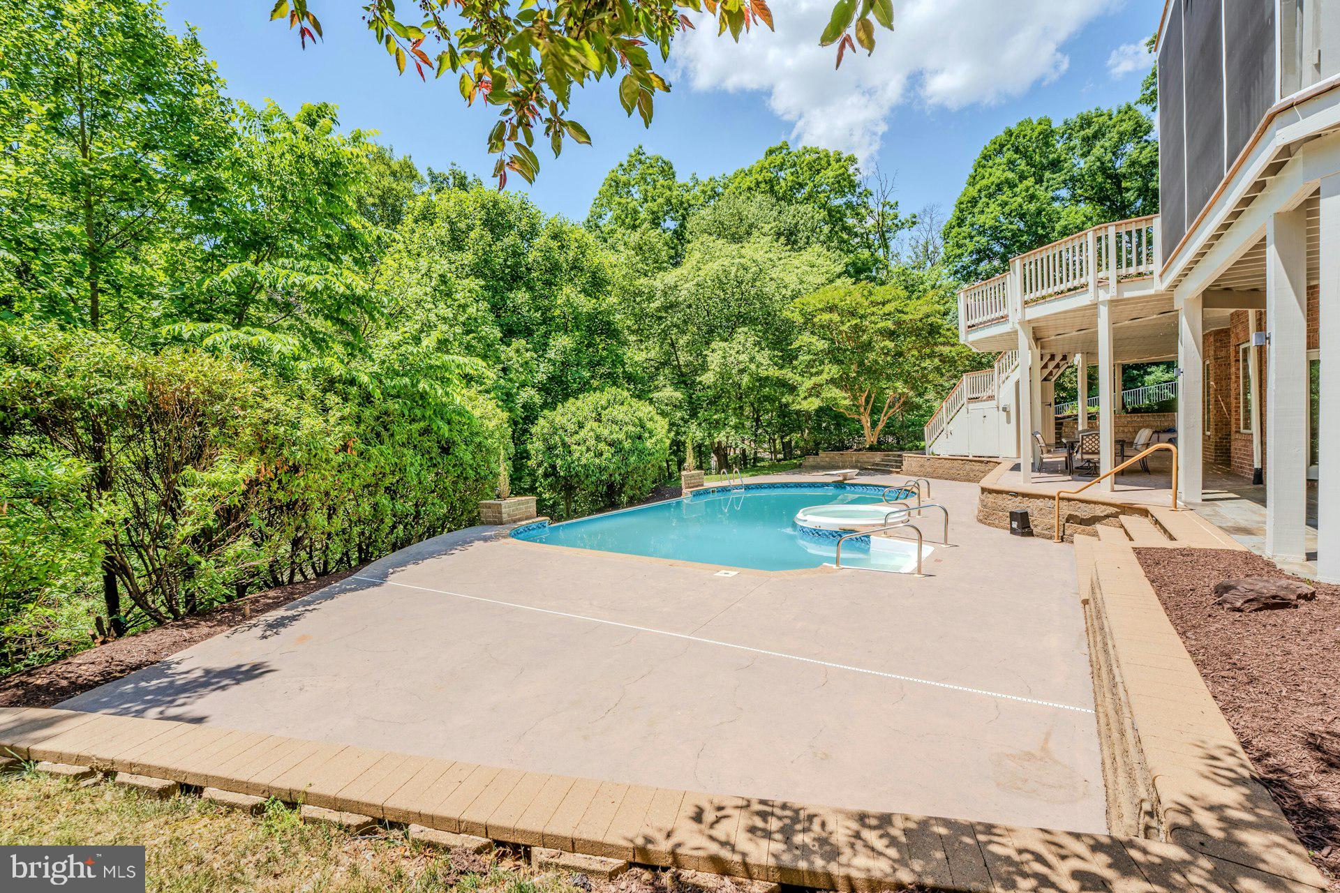 BEACON HILL - Residential