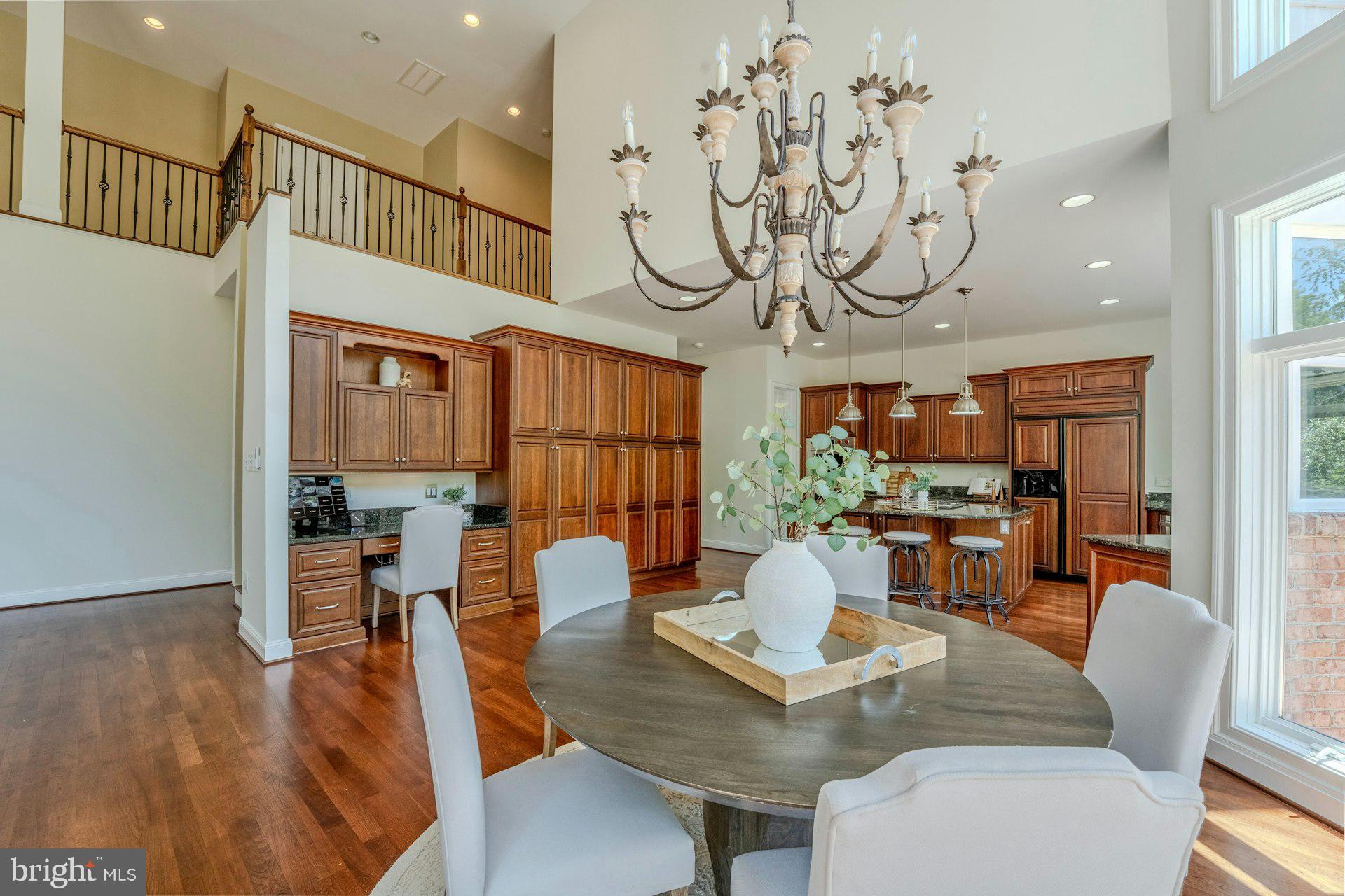BEACON HILL - Residential