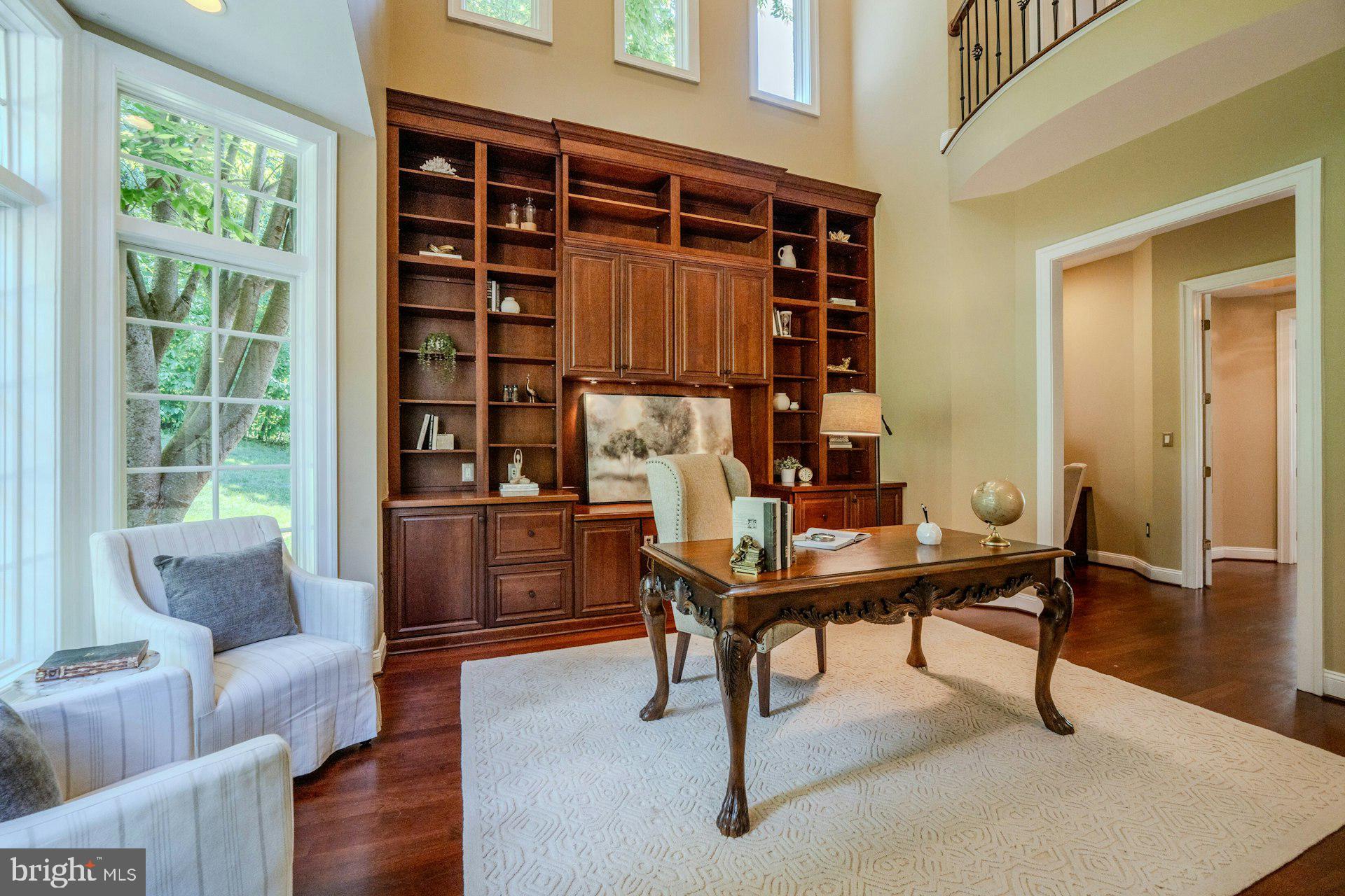 BEACON HILL - Residential