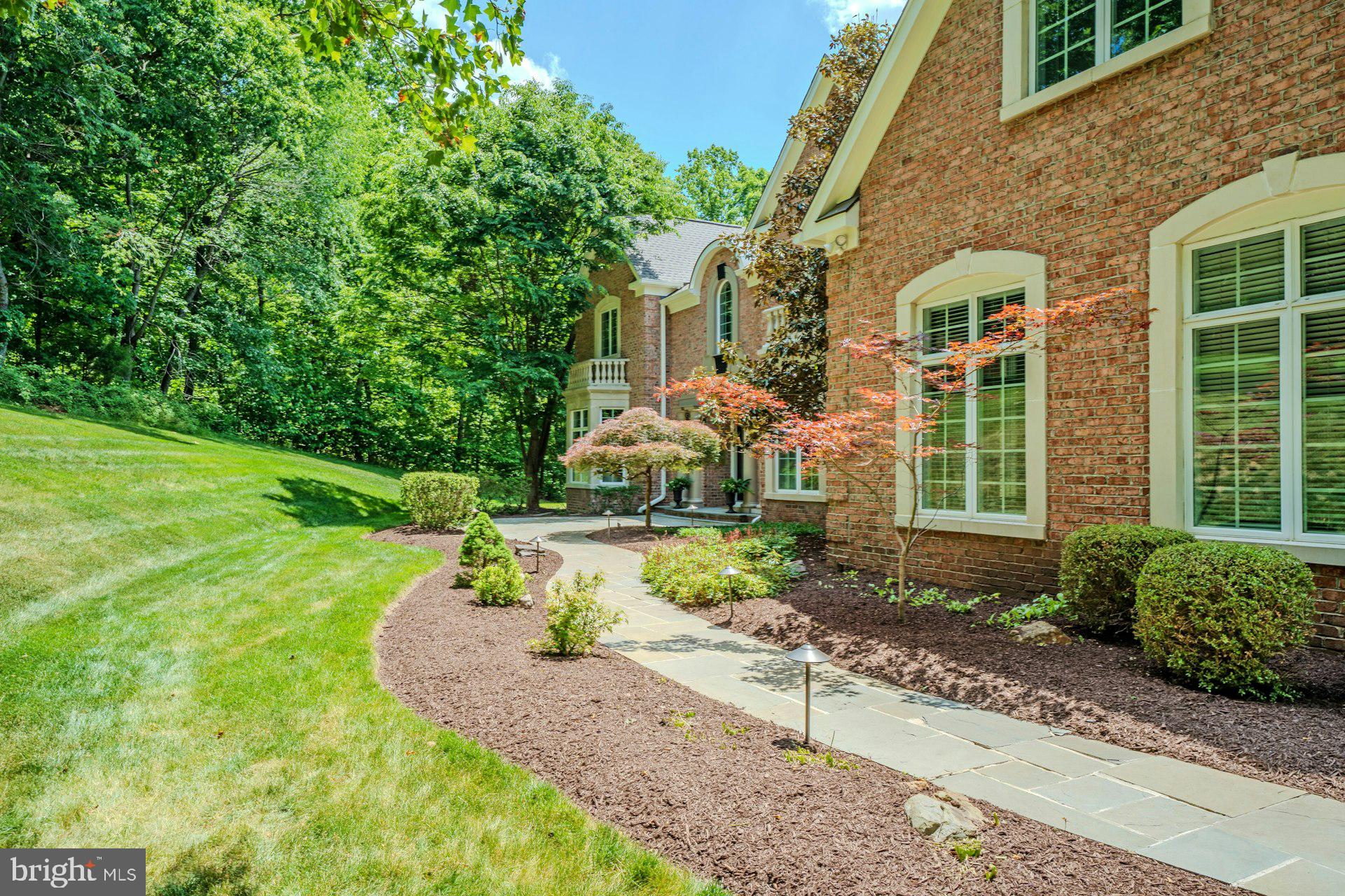 BEACON HILL - Residential