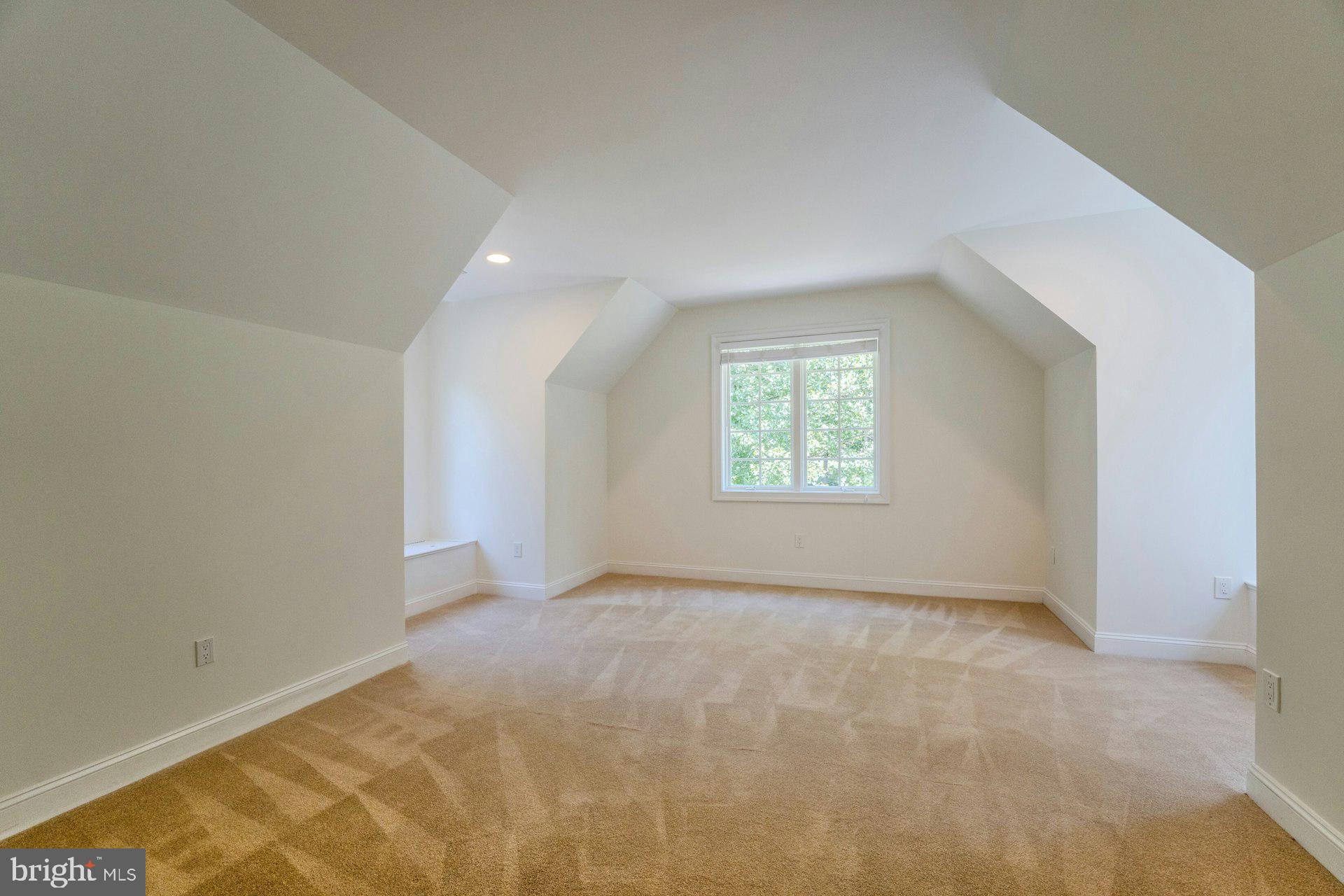 BEACON HILL - Residential