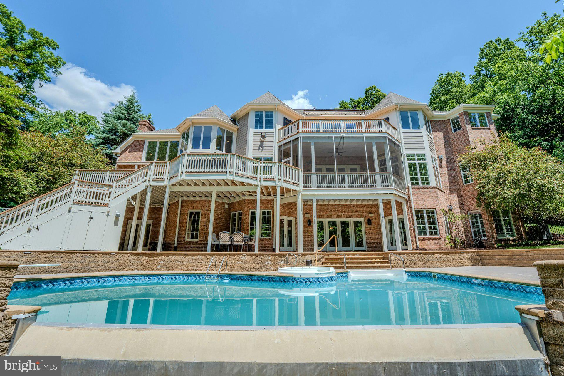 BEACON HILL - Residential