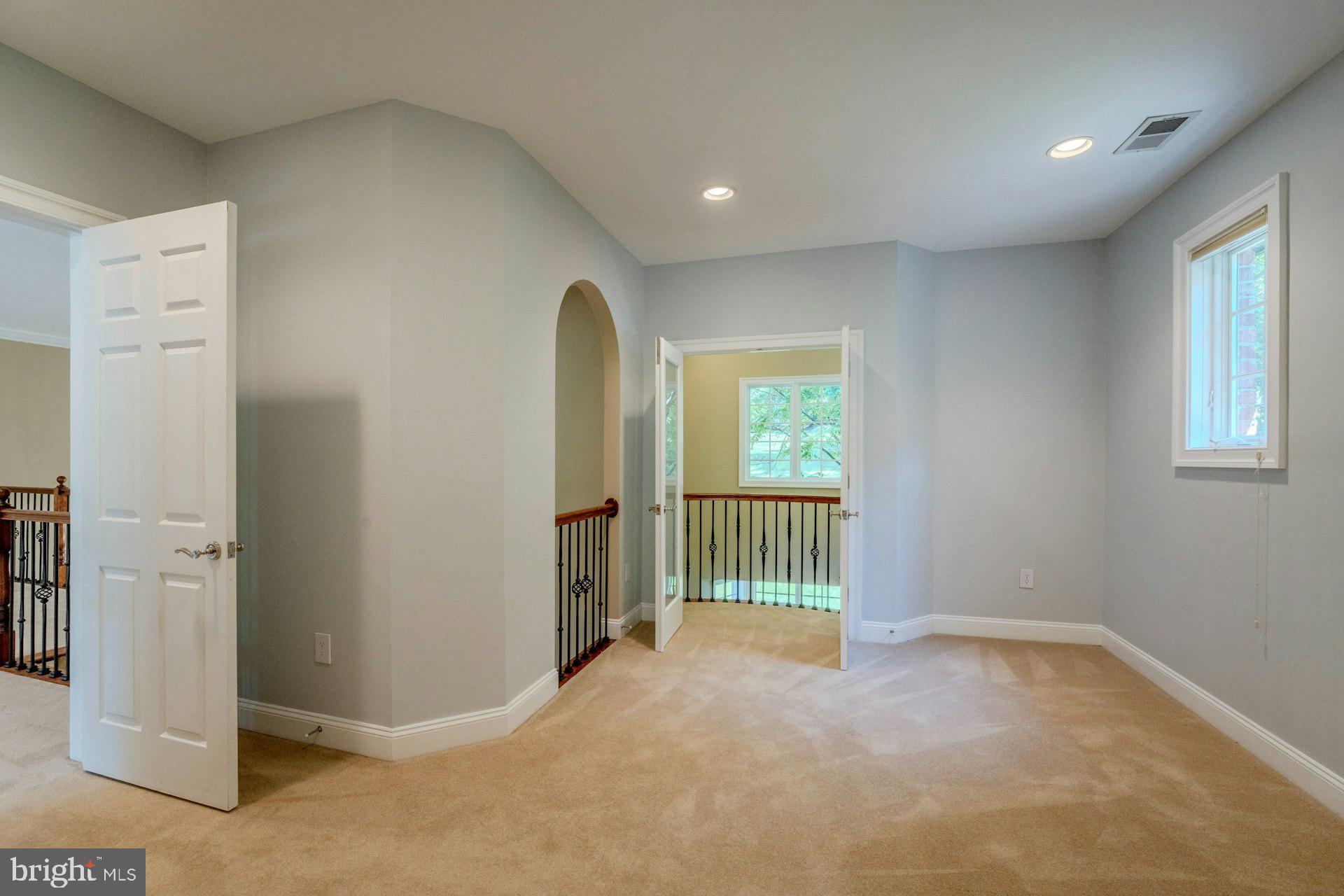 BEACON HILL - Residential