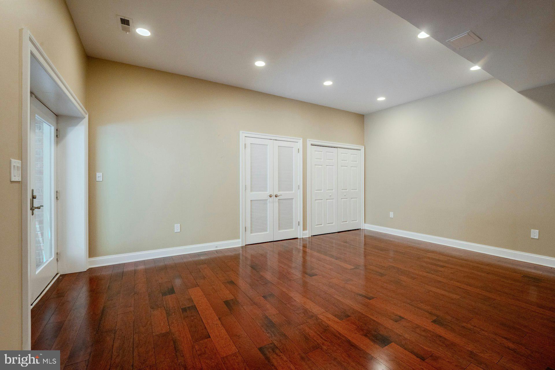 BEACON HILL - Residential