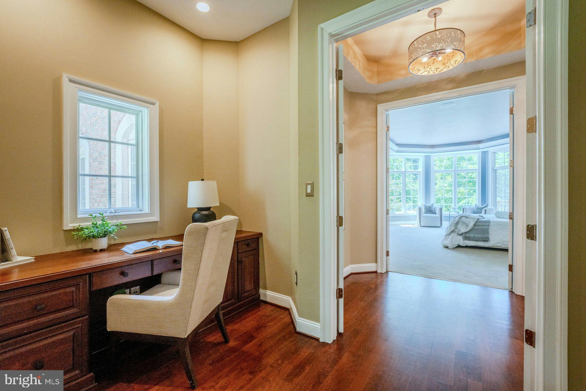 BEACON HILL - Residential