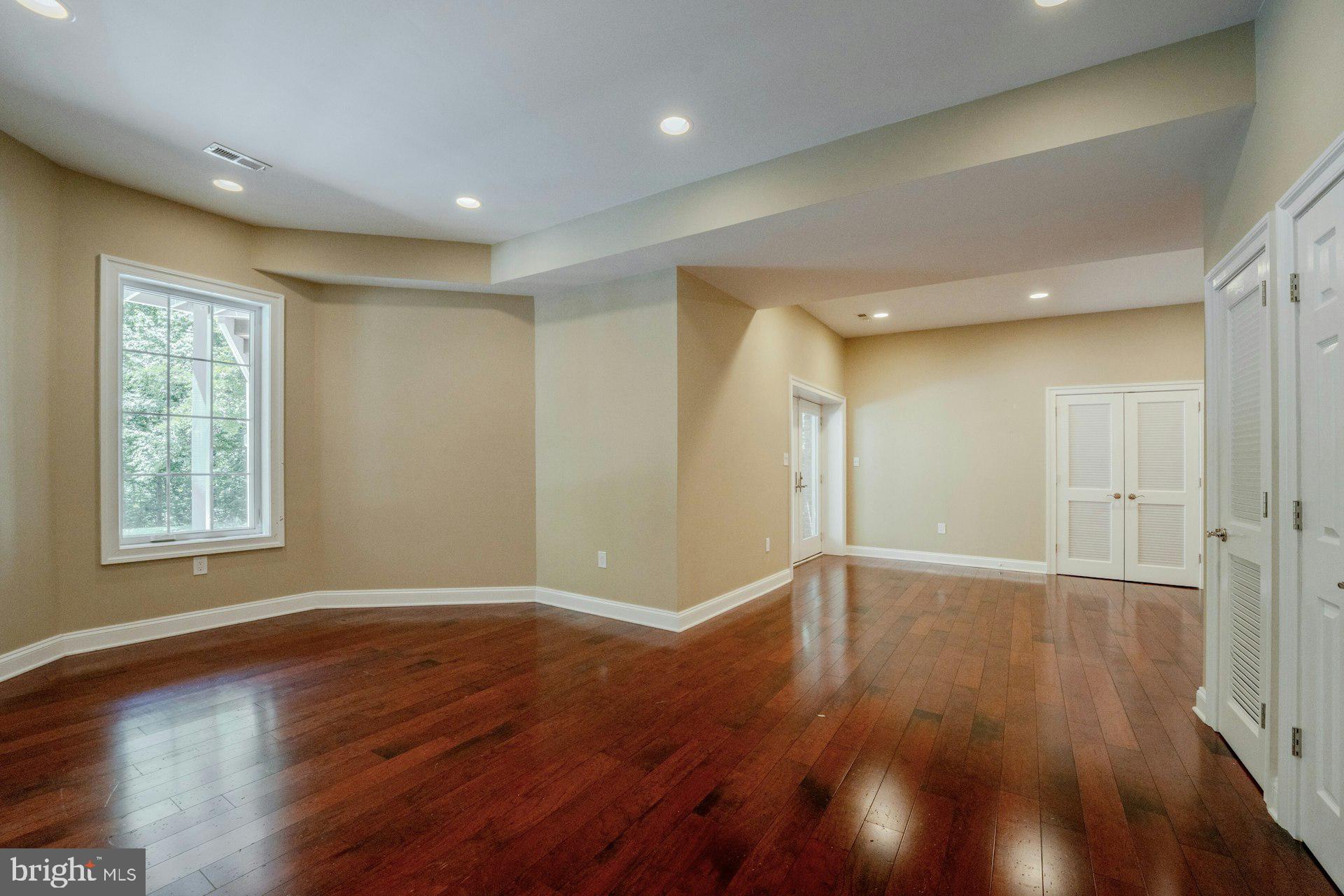 BEACON HILL - Residential
