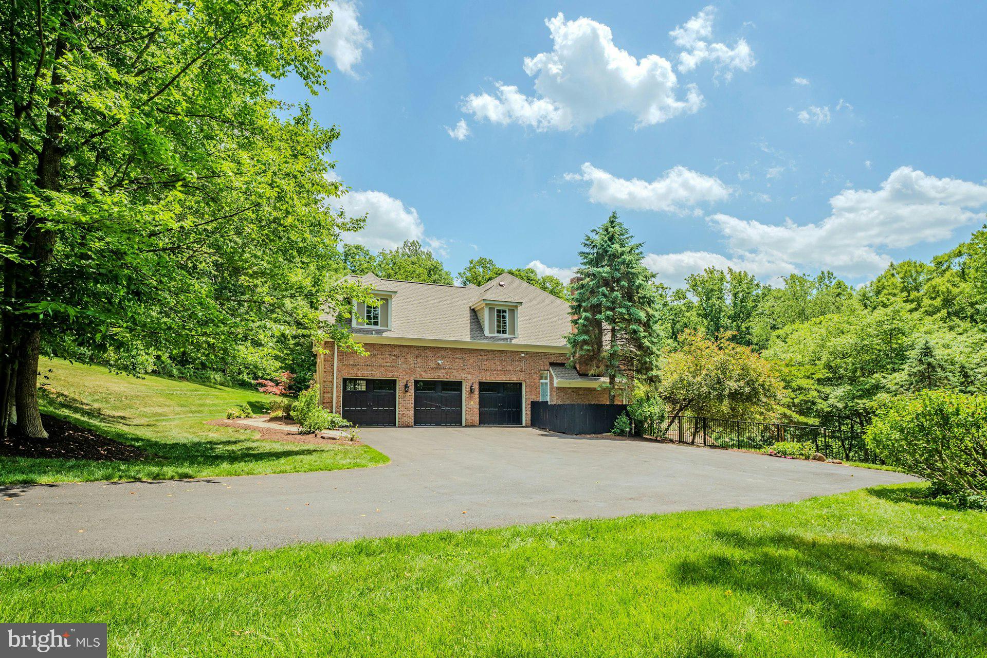 BEACON HILL - Residential