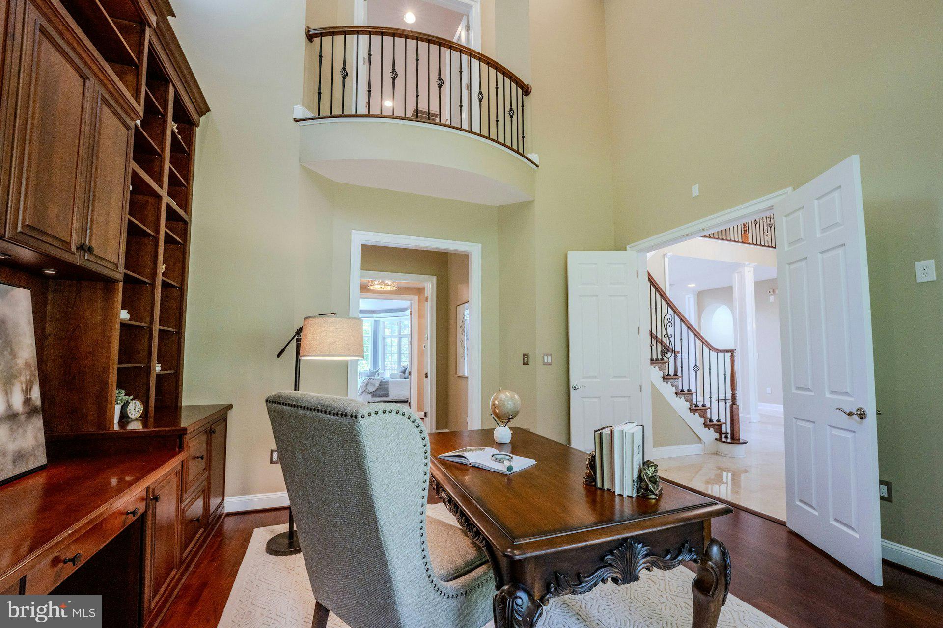 BEACON HILL - Residential