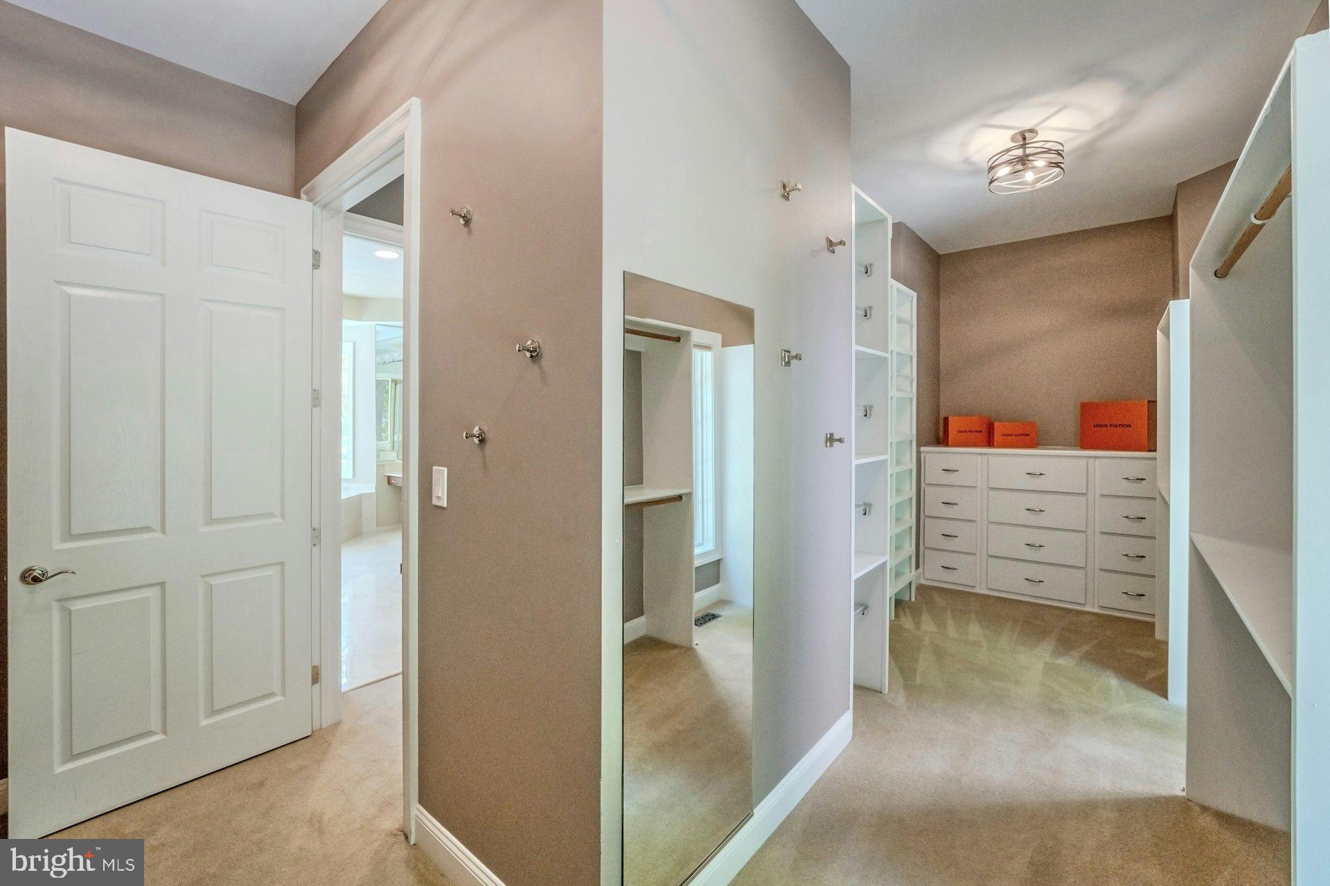 BEACON HILL - Residential