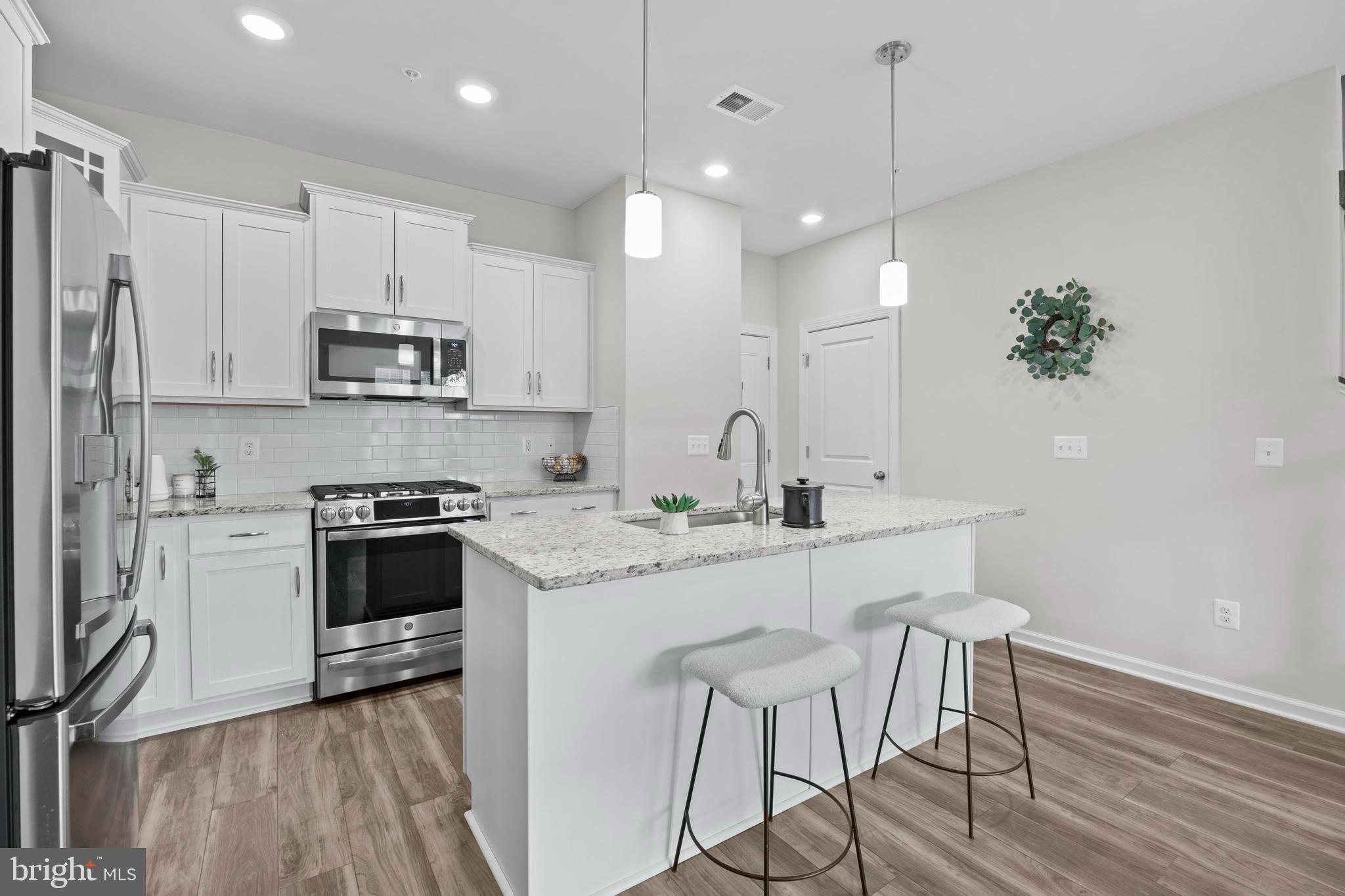 JEFFERSON PLACE - Residential