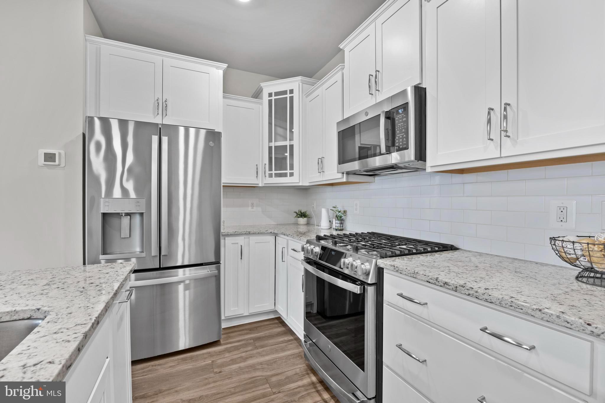 JEFFERSON PLACE - Residential