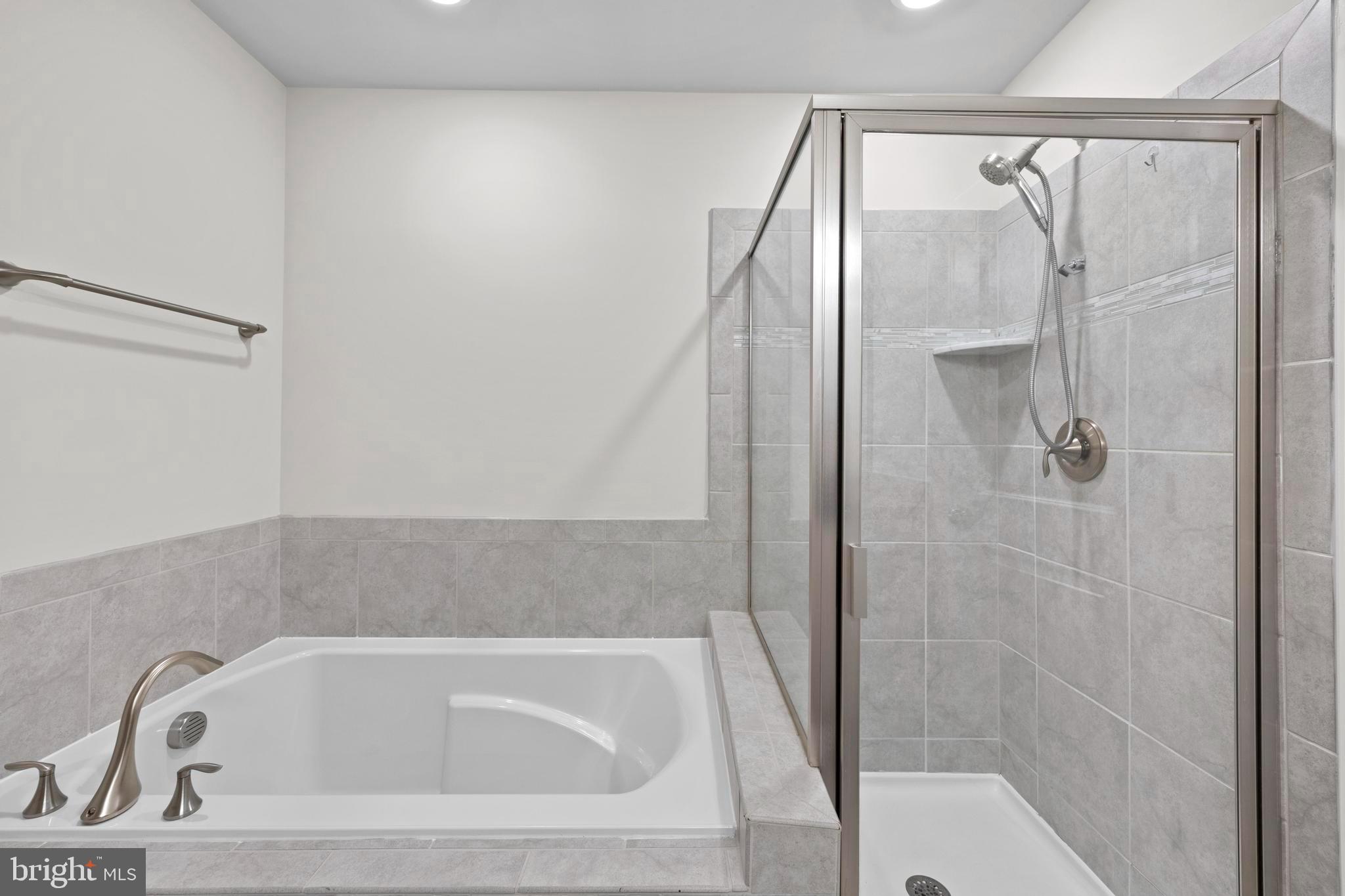 JEFFERSON PLACE - Residential