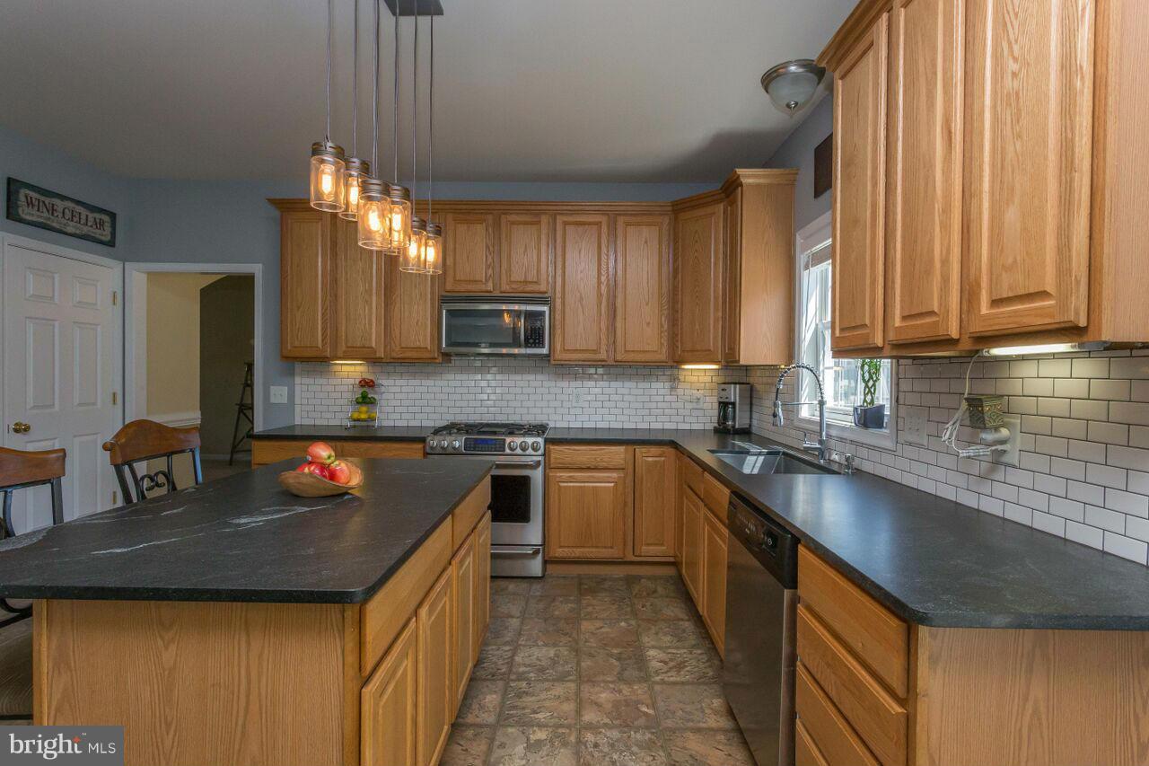 BROOKFIELD HILLS - Residential