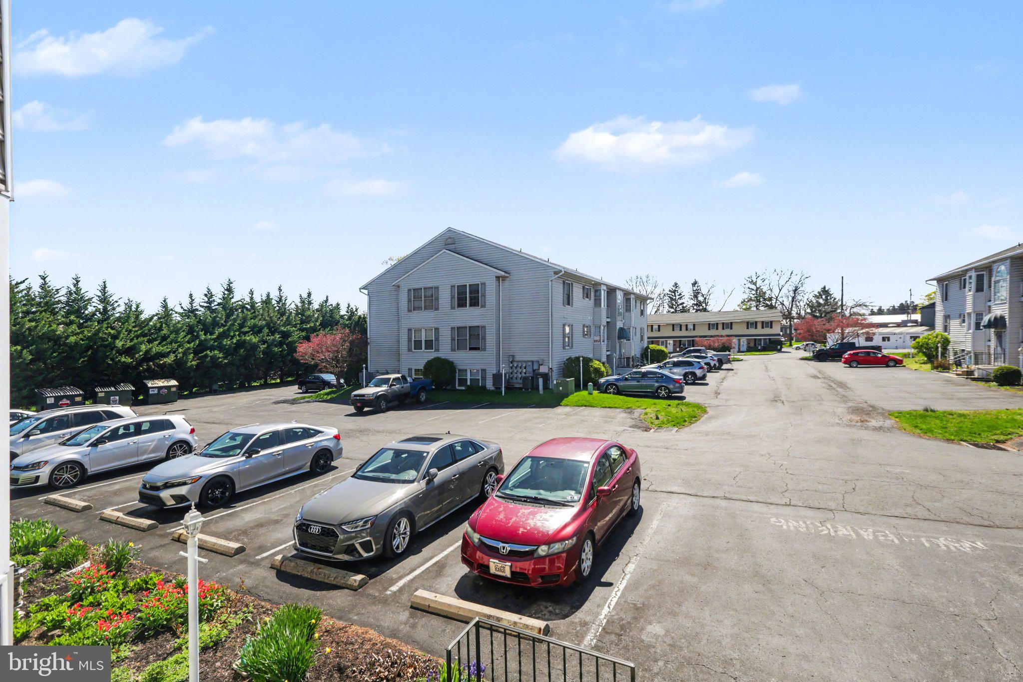 PORTLAND COURT - Residential