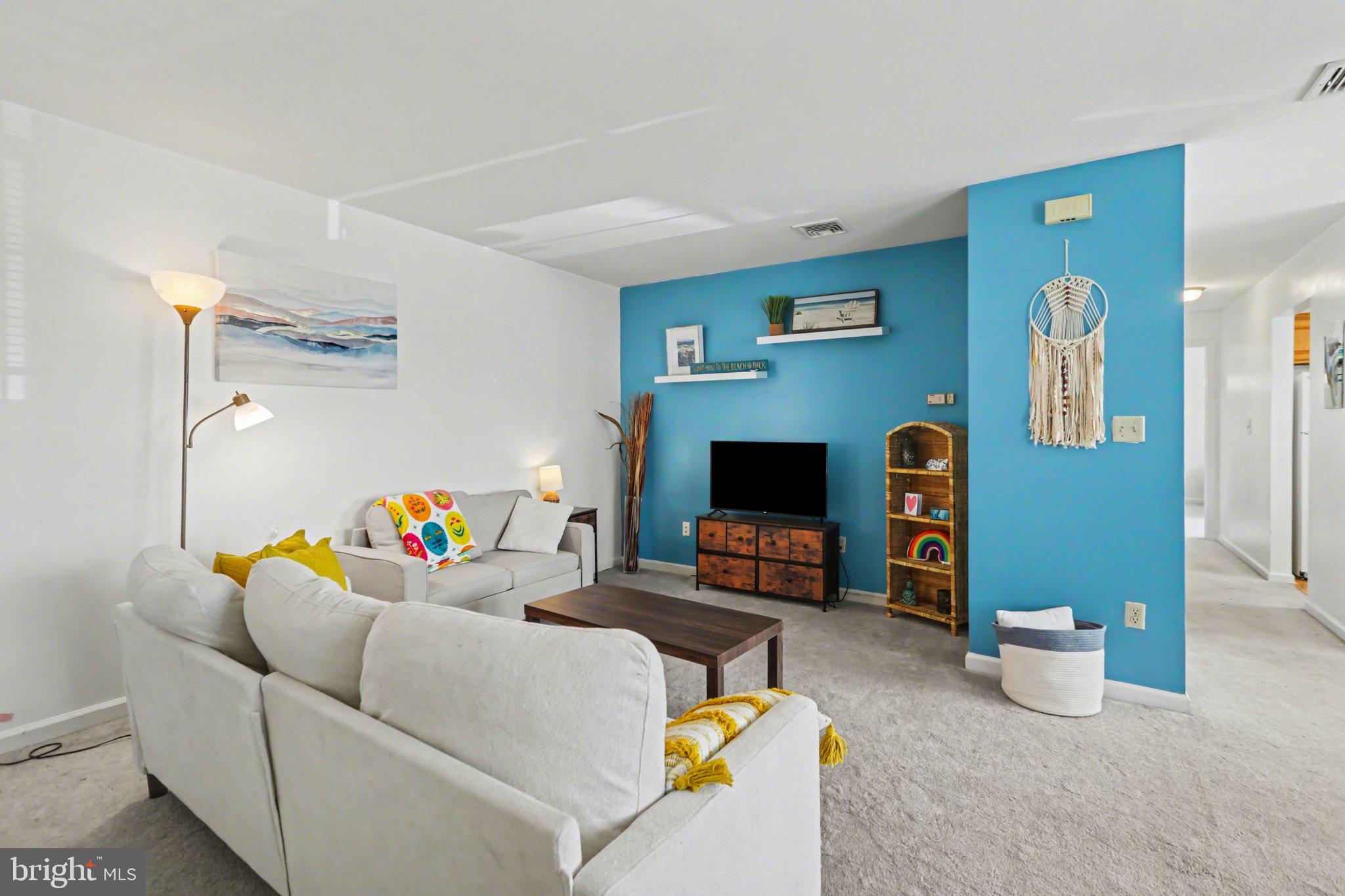 PORTLAND COURT - Residential