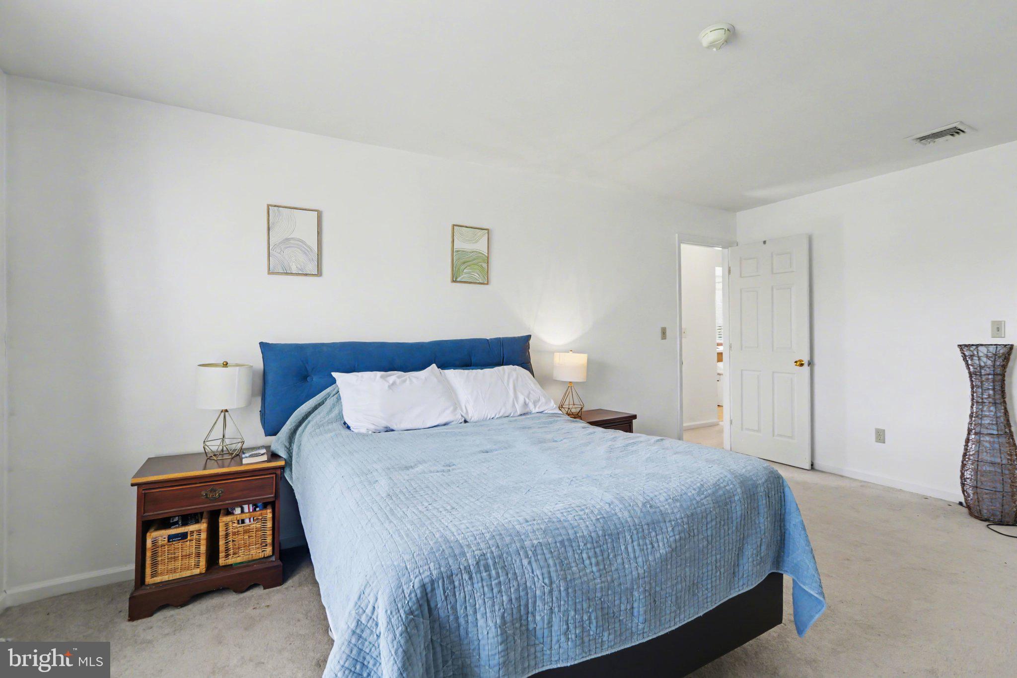 PORTLAND COURT - Residential