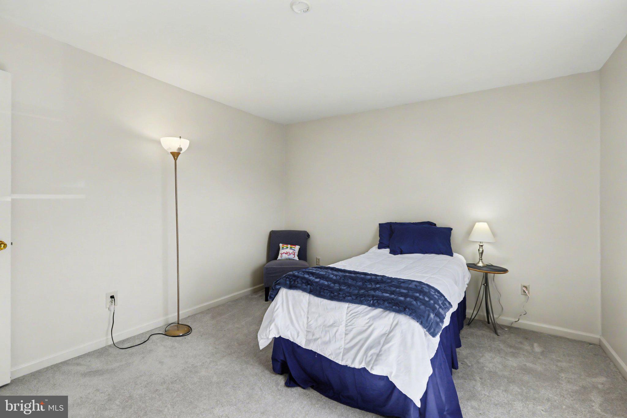 PORTLAND COURT - Residential